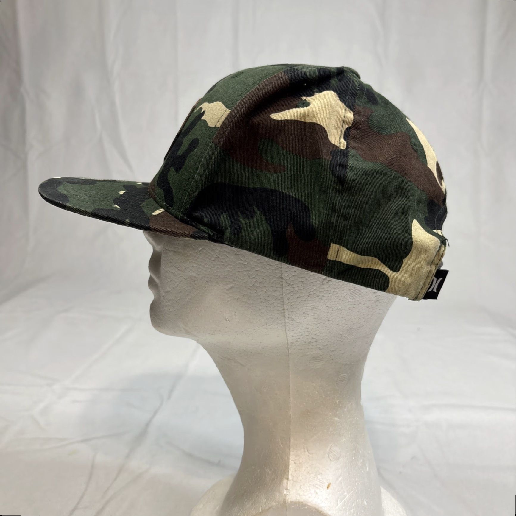 Hurley Hurley SnapBack Hat Camouflage Leather Logo One Size Men Multicolor Camo Leather Snapback Logo Camo Hat – Hurley Mens Size ONE SIZE - 7 Thumbnail