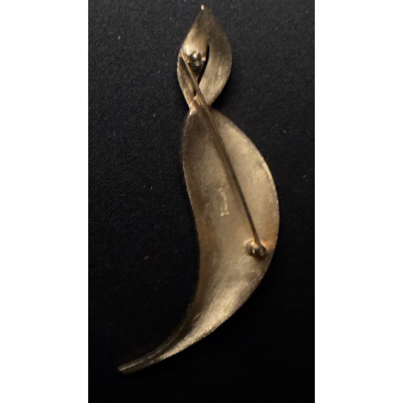 Other Vintage Crown Trifari Gold Tone Leaf Brooch Size ONE SIZE - 3 Thumbnail