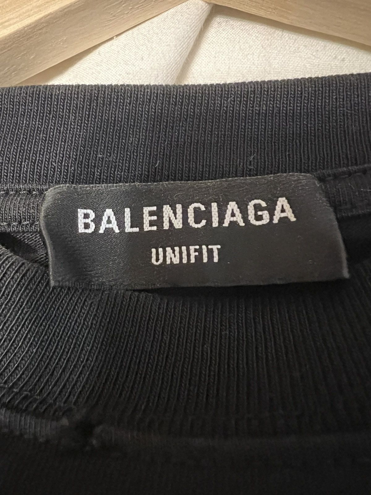 Balenciaga Balenciaga Destroyed T-shirt Size US S / EU 44-46 / 1 - 4 Thumbnail