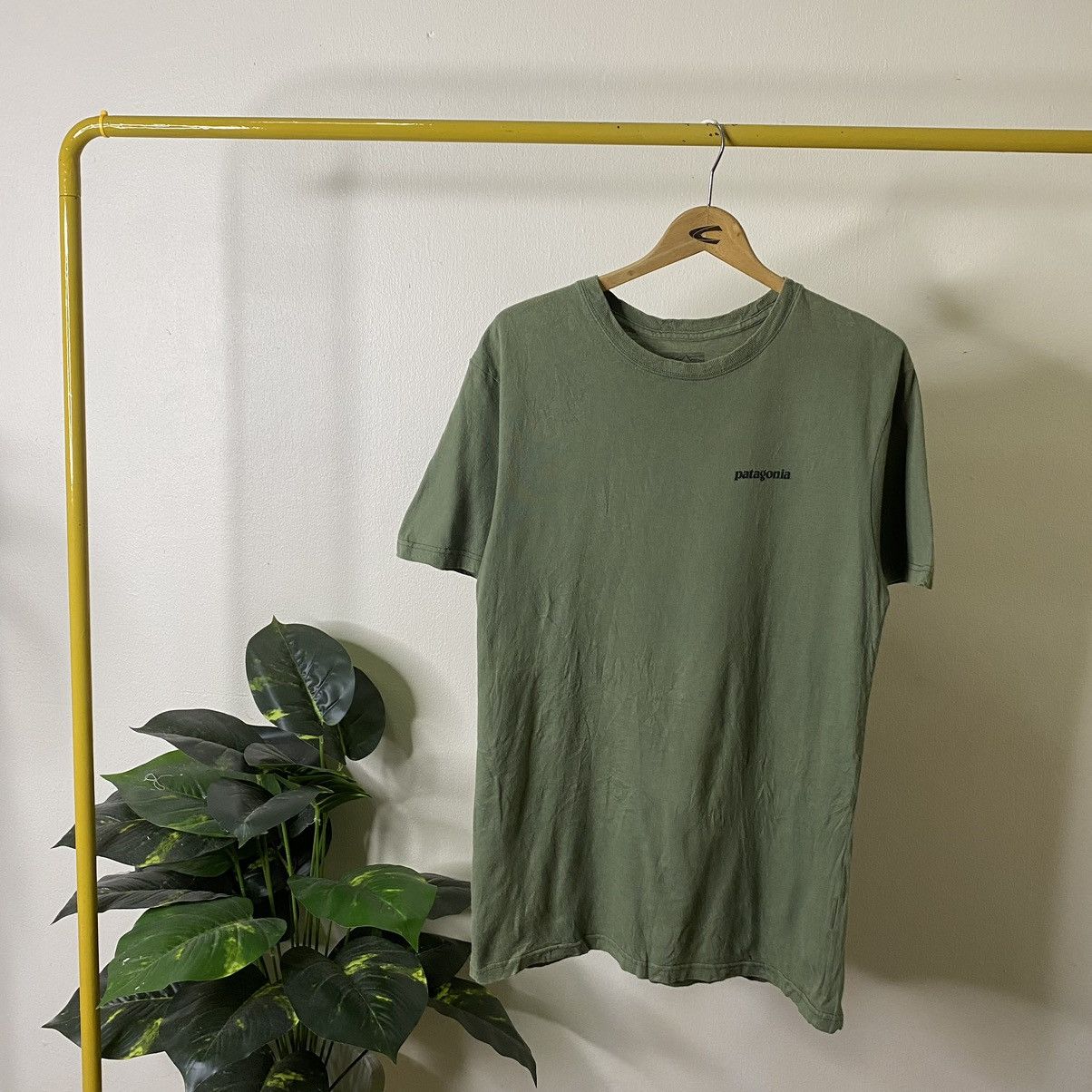 Patagonia Patagonia Surf Shark Tee Size US M / EU 48-50 / 2 - 8 Thumbnail