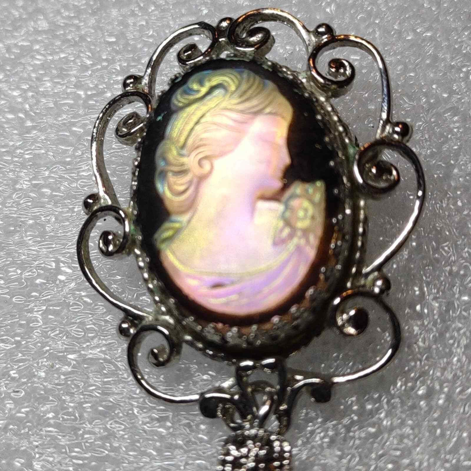 Vintage Gorgeous vintage silver tassel iridescent cameo'80s Size ONE SIZE - 1 Thumbnail