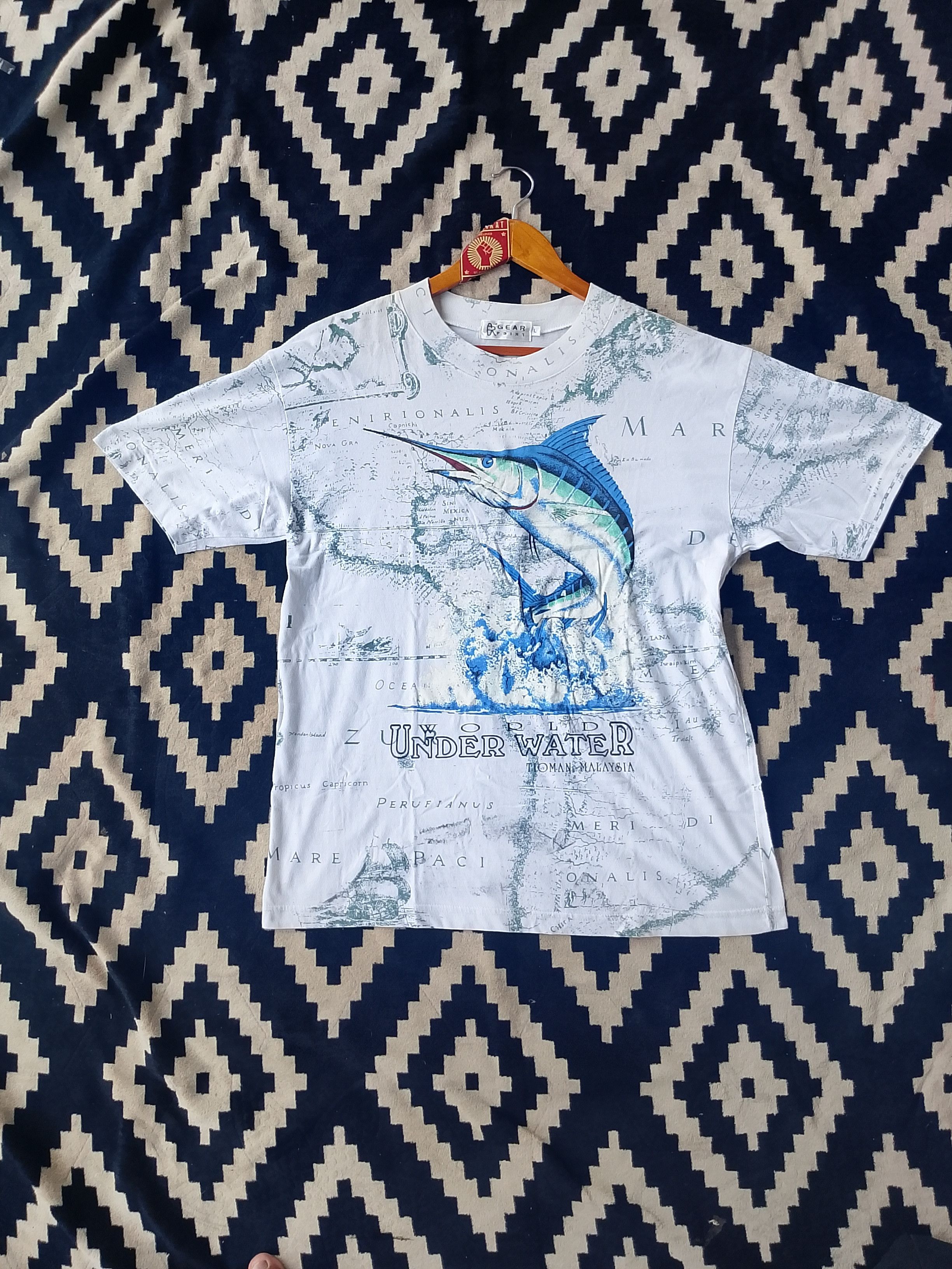 Outdoor Research Vintage Gear Point Maritime Blue Marlin World Map Art Tees Size US L / EU 52-54 / 3 - 2 Thumbnail