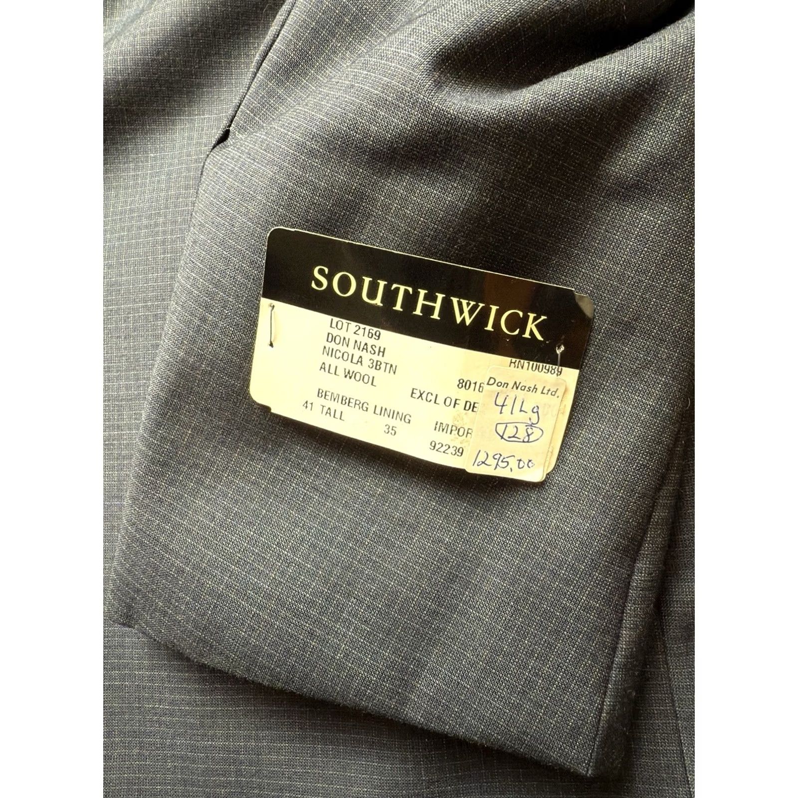Southwick VINTAGE Southwick Suit Mens 41 Blue VTG Men 41L Blazer Unhemmed Trousers Check NEW Size US 35 - 6 Thumbnail