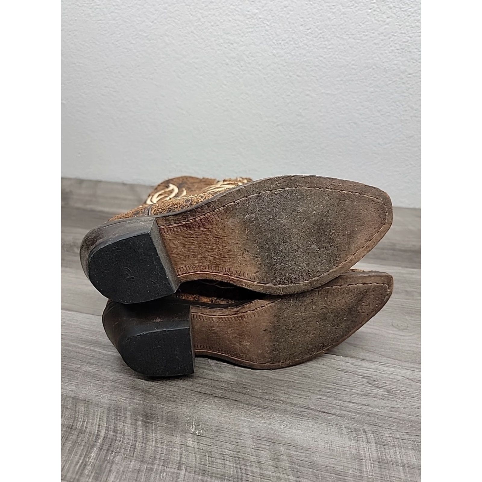 Justin Boots JUSTIN Bent Rail Distressed Leather Western Cowgirl Boots BRL9752 Size 6.5 D Boots Brown Embroidered Cross Western Cowboy Women's Shoes Size US 7 / IT 37 - 5 Thumbnail