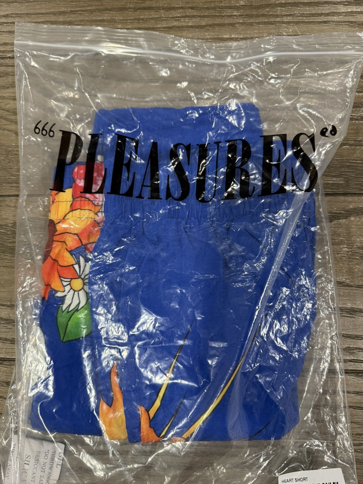 Designer × Pleasures ⚡️ PLEASURES Heart Shorts RARE!! Blue Size XL ⚡️ Size US 36 / EU 52 - 9 Thumbnail