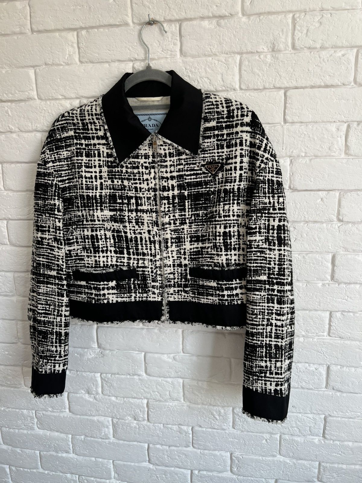 Prada Prada tweed cropped jacket Size S / US 4 / IT 40 - 1 Thumbnail