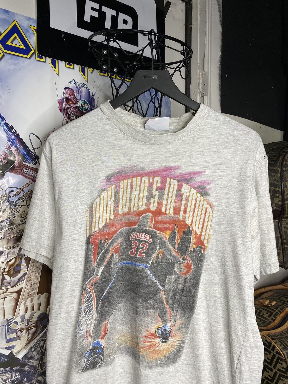 Vintage Vintage 90’s Shaq Reebok T-Shirt Size Medium Size US M / EU 48-50 / 2 - 2 Thumbnail