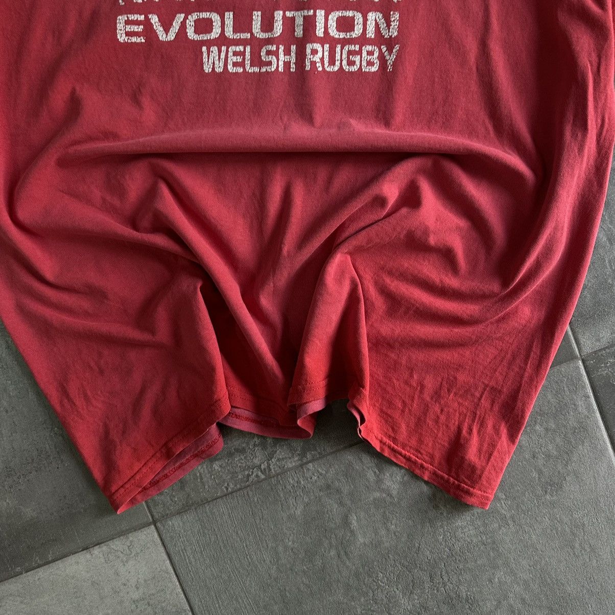 Vintage Vintage Evolution Welsh Rugby T-shirts Trashed Joke Humor Size US XXL / EU 58 / 5 - 10 Thumbnail