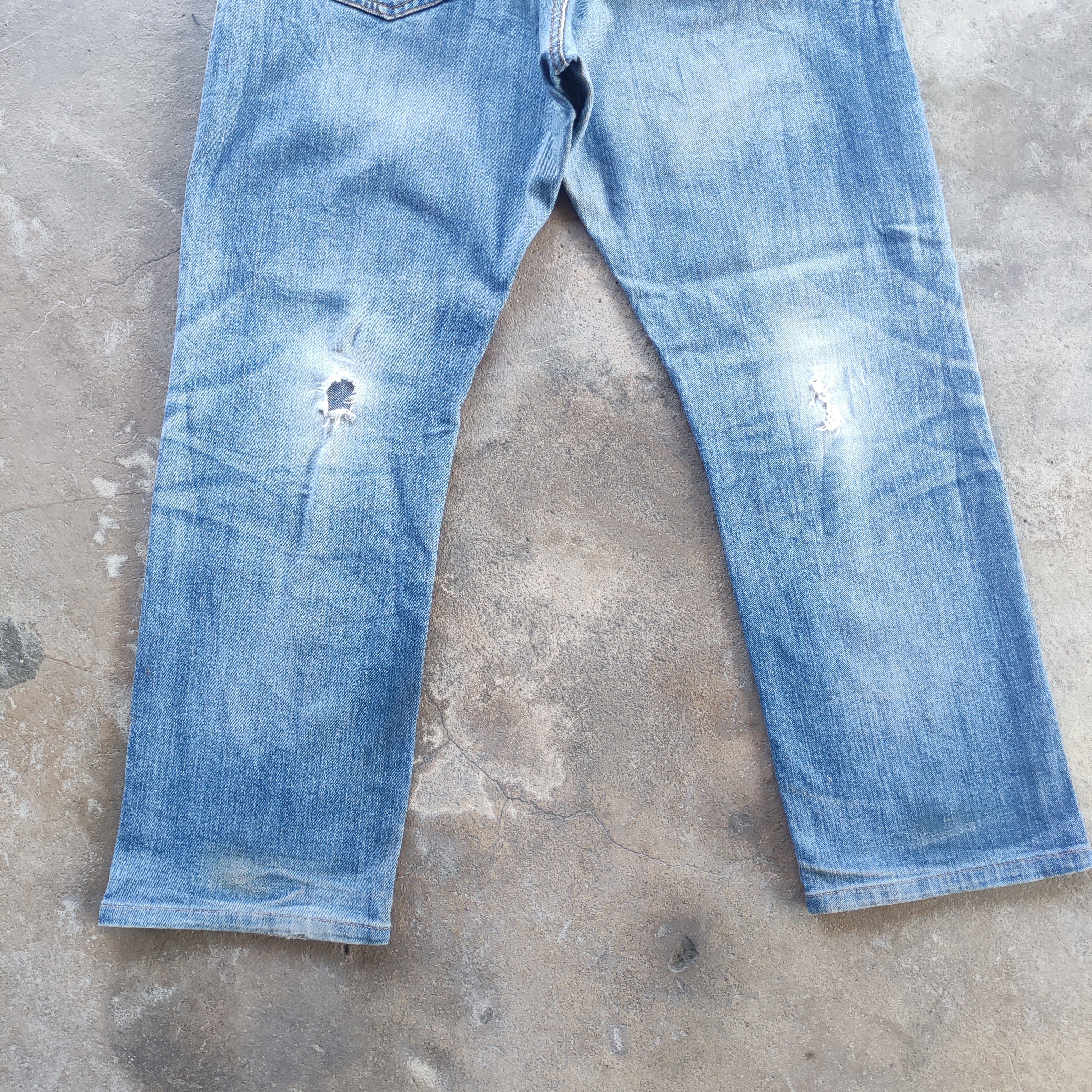 Japanese Brand Vintage Japanese Brand Jeans Ripped Faded Pants Size US 35 - 9 Thumbnail
