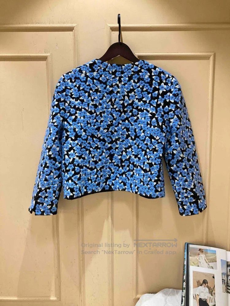 Chanel Chanel Blue and black floral sequin embroidery coat Size M / US 6-8 / IT 42-44 - 2 Thumbnail