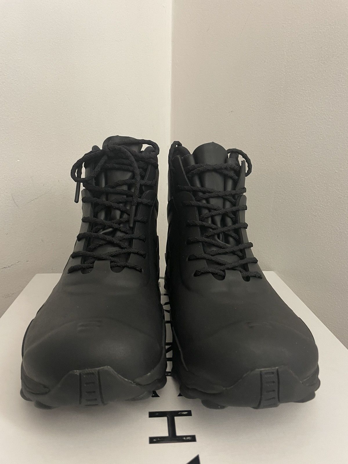 Givenchy Bogs lace up boots in rubber and neoprene Size US 10 / EU 43 - 3 Thumbnail