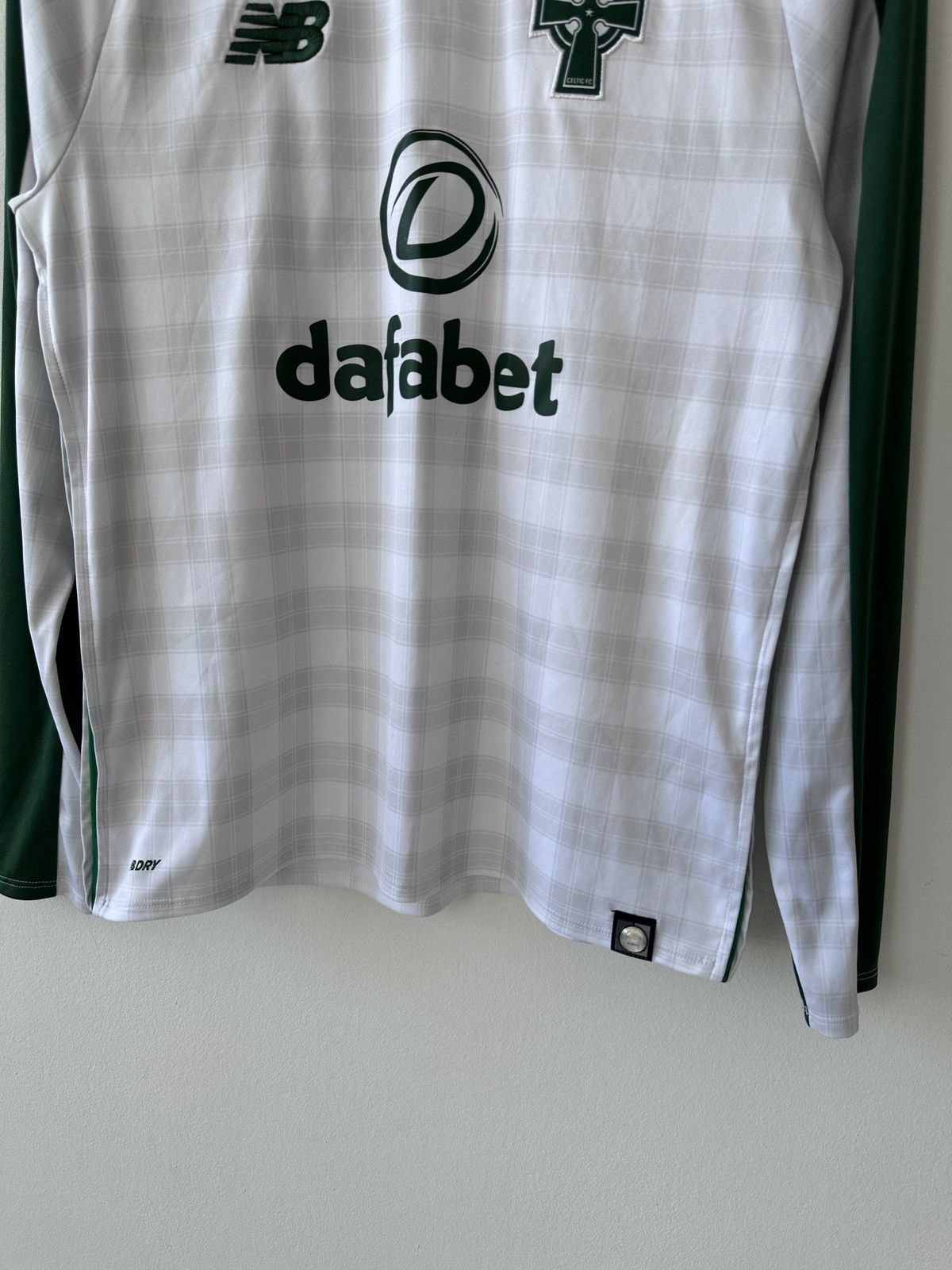 New Balance New balance Celtic 2018/2019 Away Long Sleeve Jersey Size US S / EU 44-46 / 1 - 4 Thumbnail