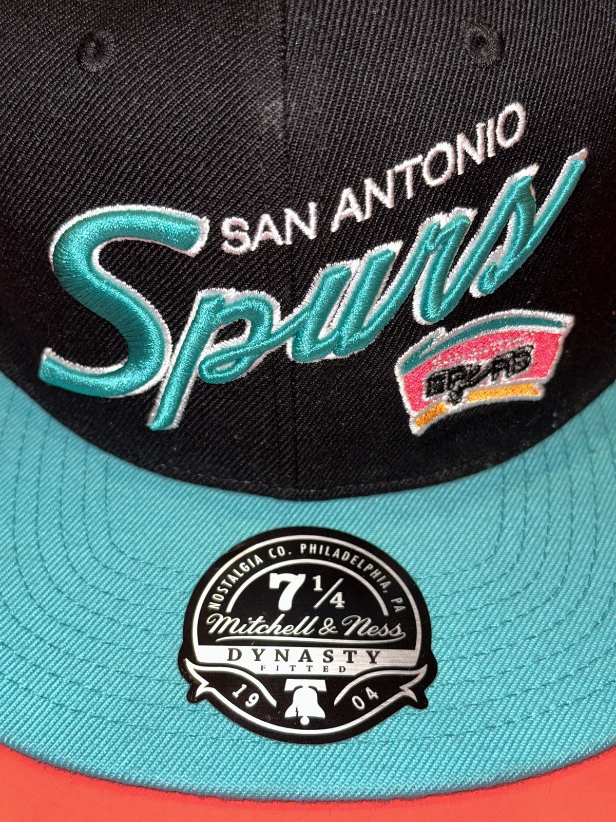 Mitchell & Ness San Antonio Spurs Mitchell & Ness NBA Fitted 7 1/4 Flat Hat Size ONE SIZE - 2 Thumbnail
