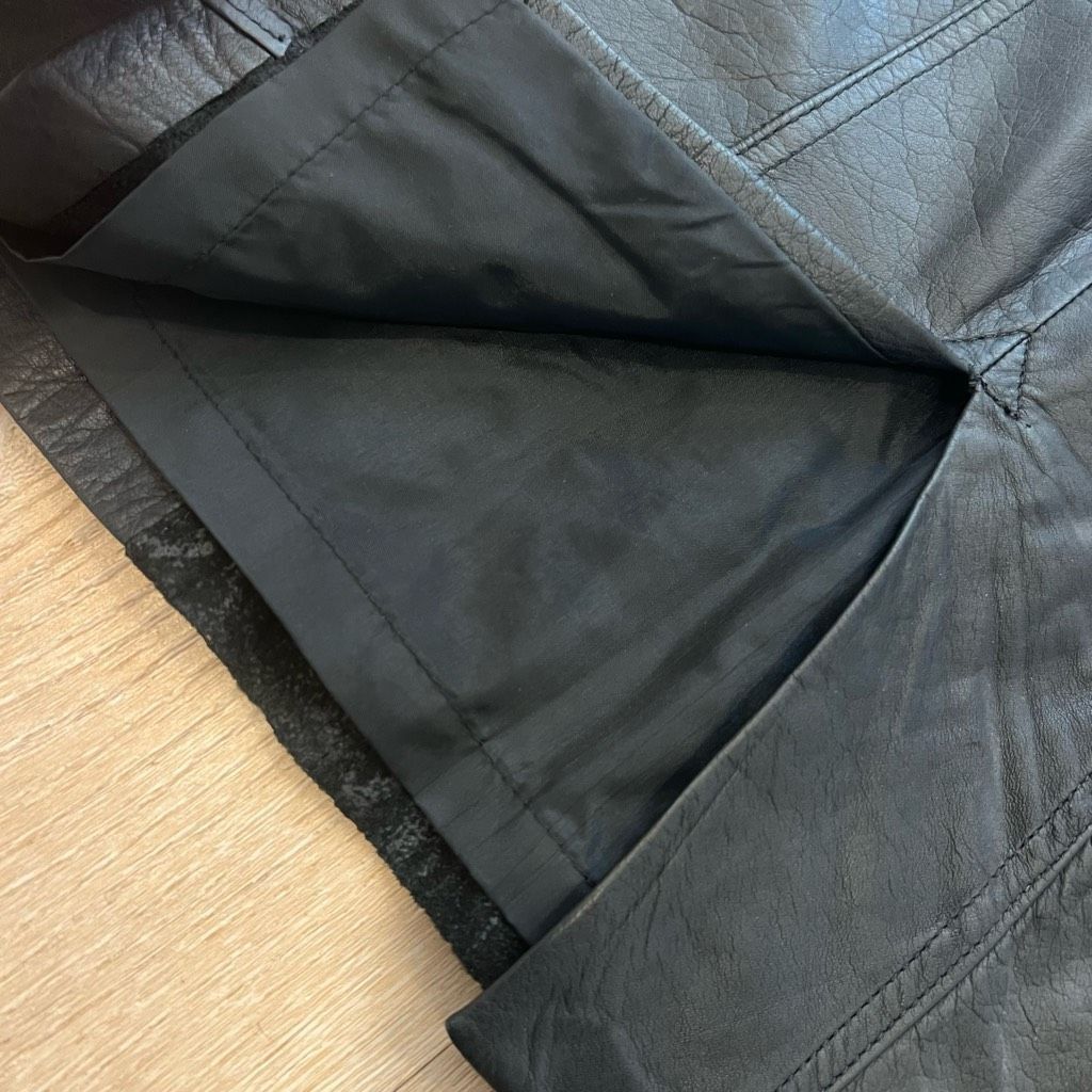 Vintage Winlit Vintage Black Leather & Suede High Waist Pencil Skirt Size 28" / US 6 / IT 42 - 12 Thumbnail