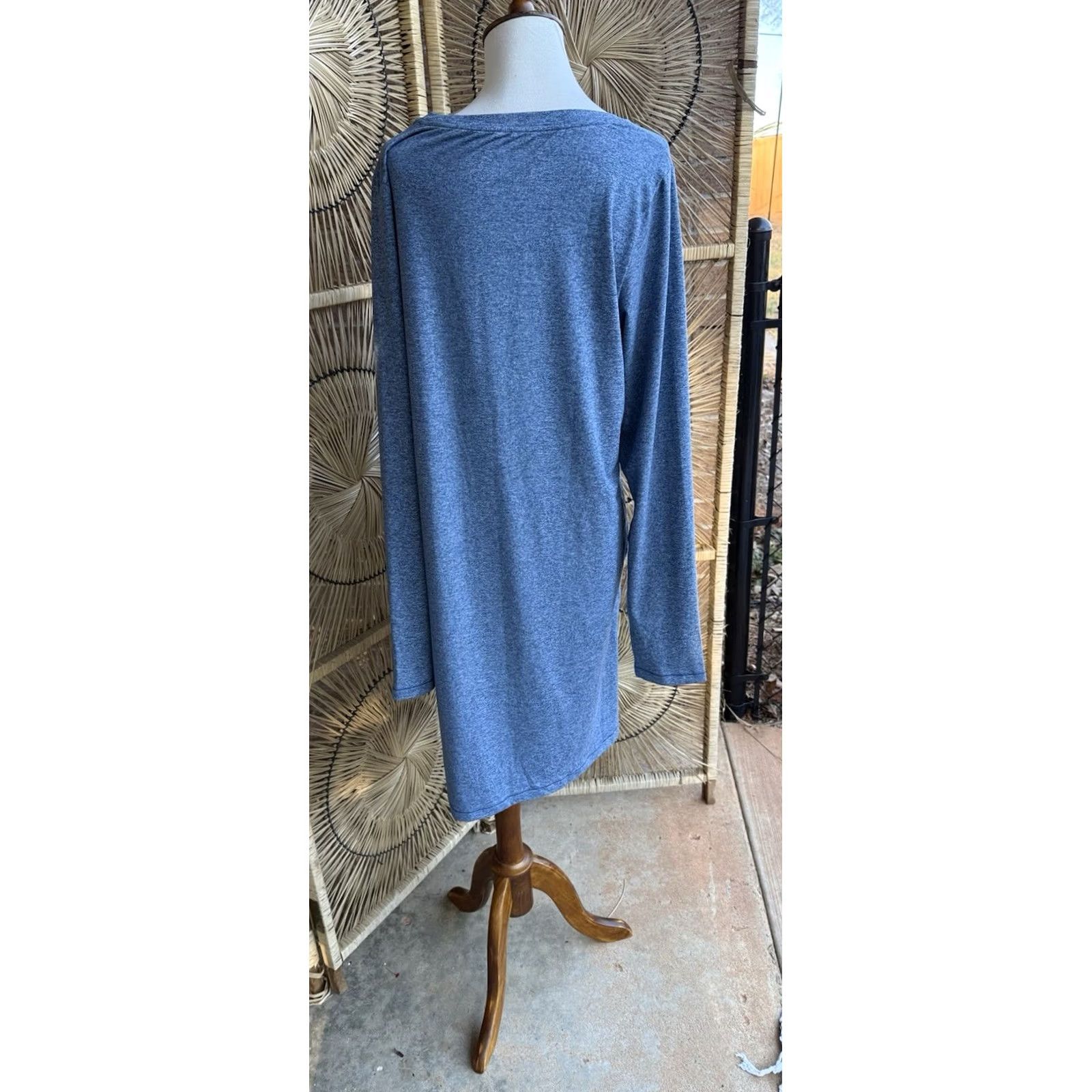 Athleta Athleta Dress Blue Heather Uptempo Shirt L Long Sleeve Crew Neck Pockets Size L / US 10 / IT 46 - 5 Thumbnail