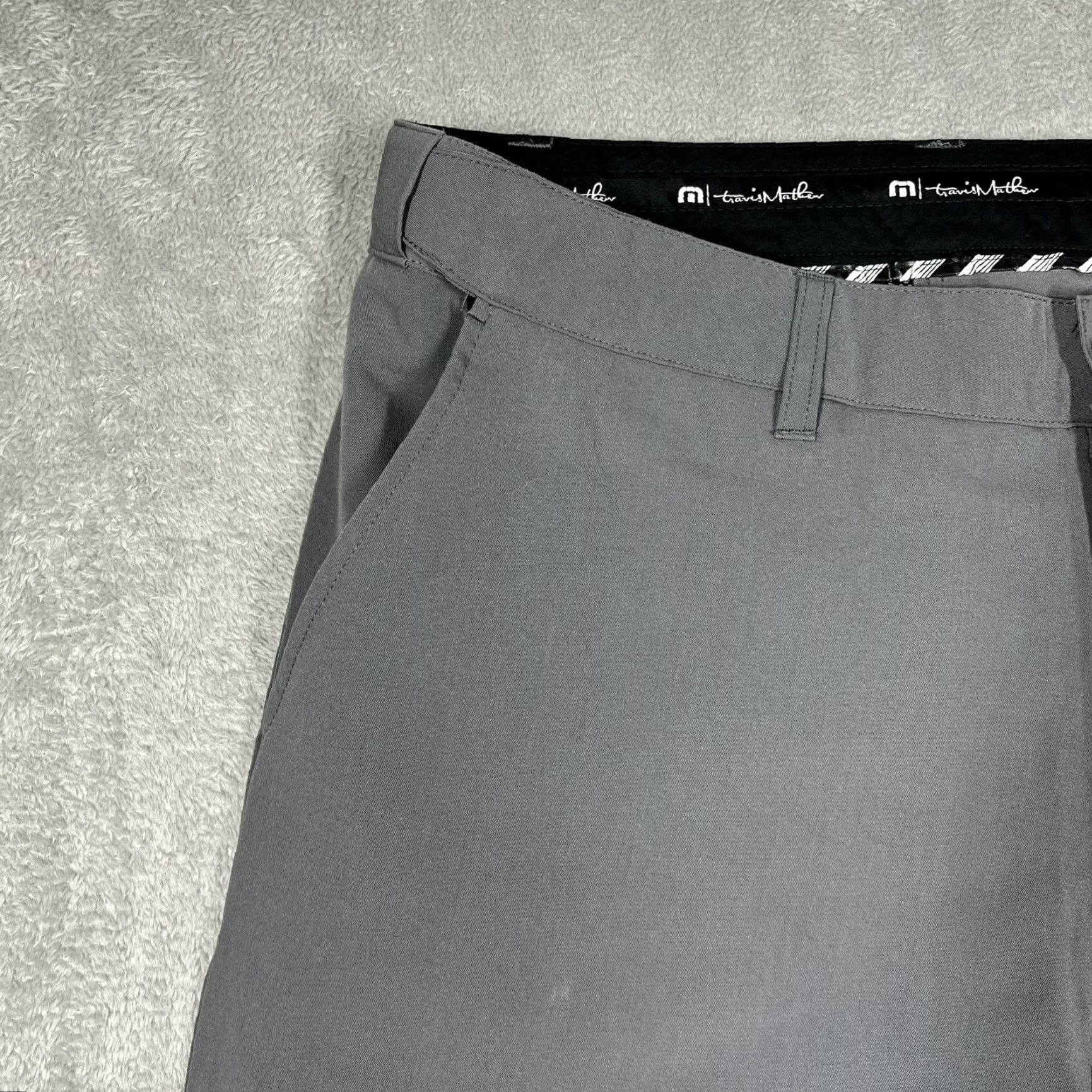 TravisMathew Travis Mathew Mens Golf Pants Stretch Waist 38 Inseam 31 Solid Gray EUC Pants Regular Men Size US 38 / EU 54 - 4 Thumbnail