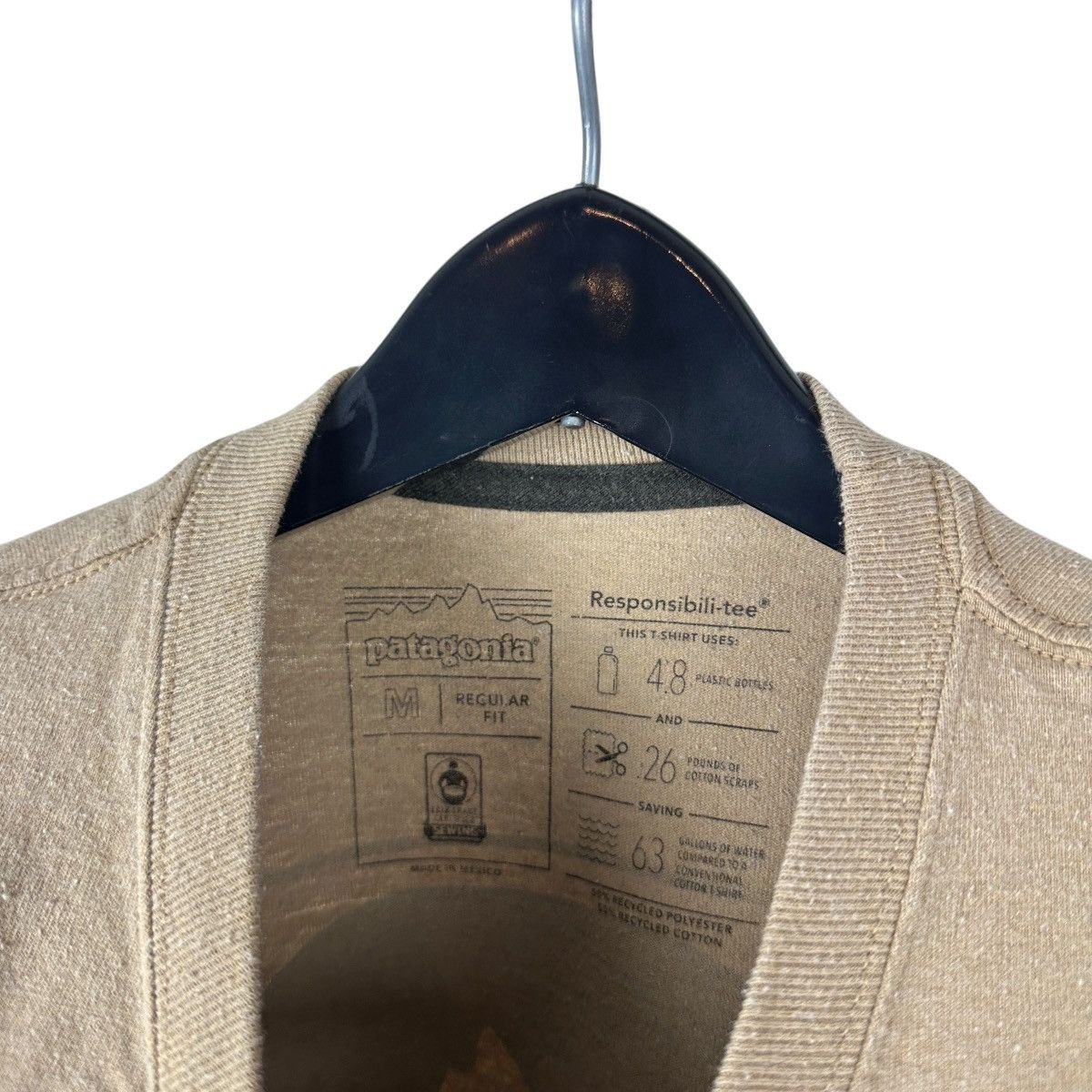 Patagonia Mens Y2K Patagonia Small Logo Graphic Shirt Size US M / EU 48-50 / 2 - 7 Thumbnail