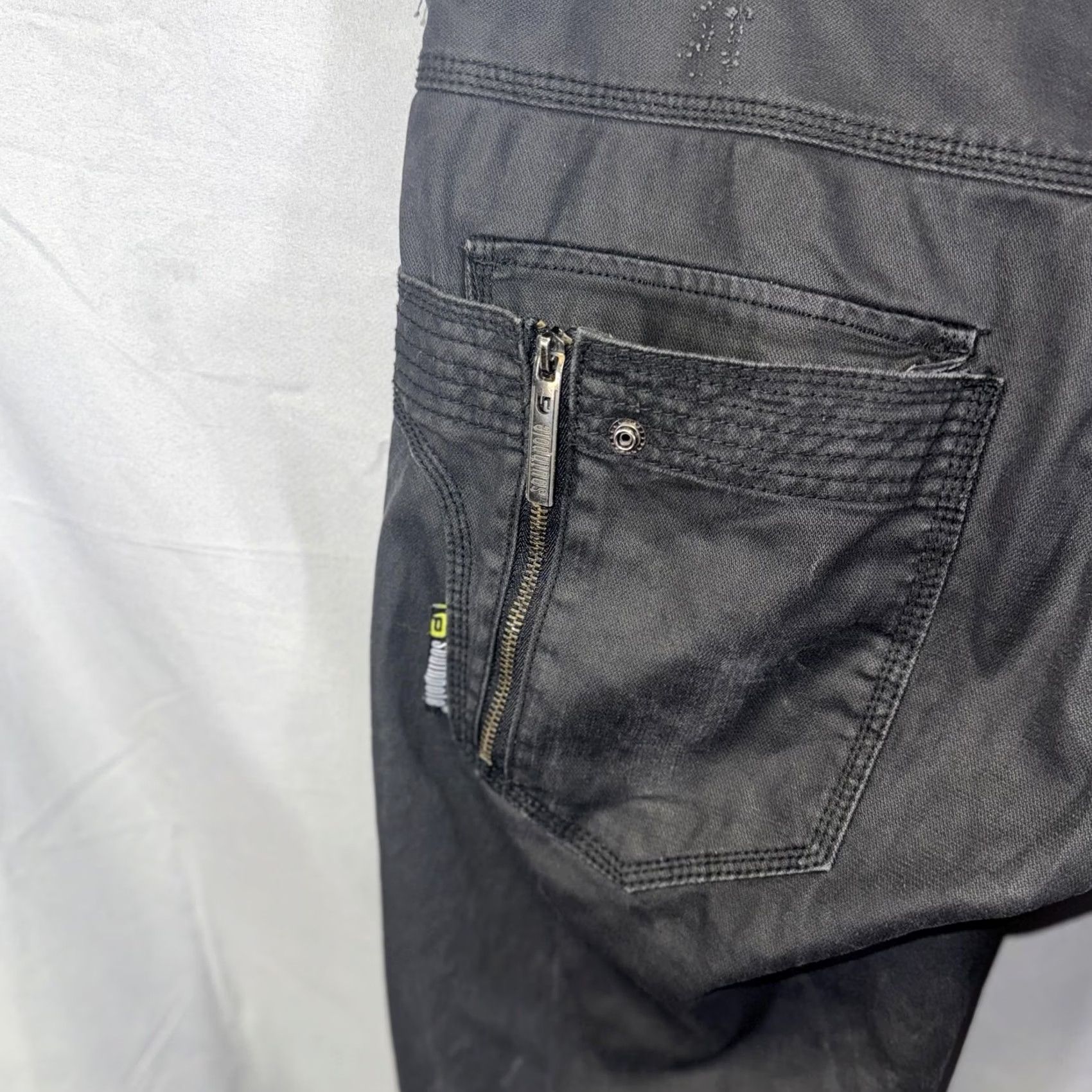 Southpole Southpole Pants Mens 36x34 Black Cargo Multi Pocket Zip Back Streetwear Urban Size US 36 / EU 52 - 3 Thumbnail