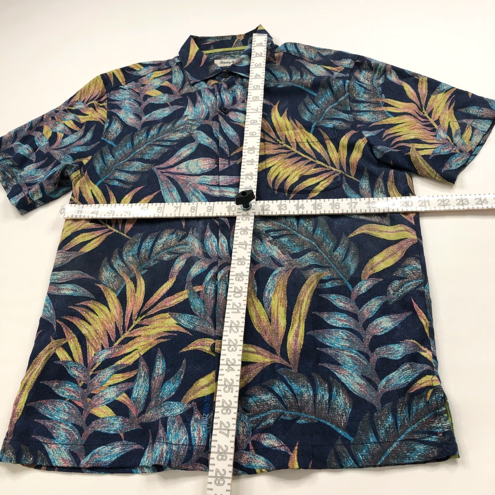 Tommy Bahama Tommy Bahama Island Zone Short Sleeve Pocket Hawaiian Shirt Blue MINT Size US S / EU 44-46 / 1 - 4 Thumbnail