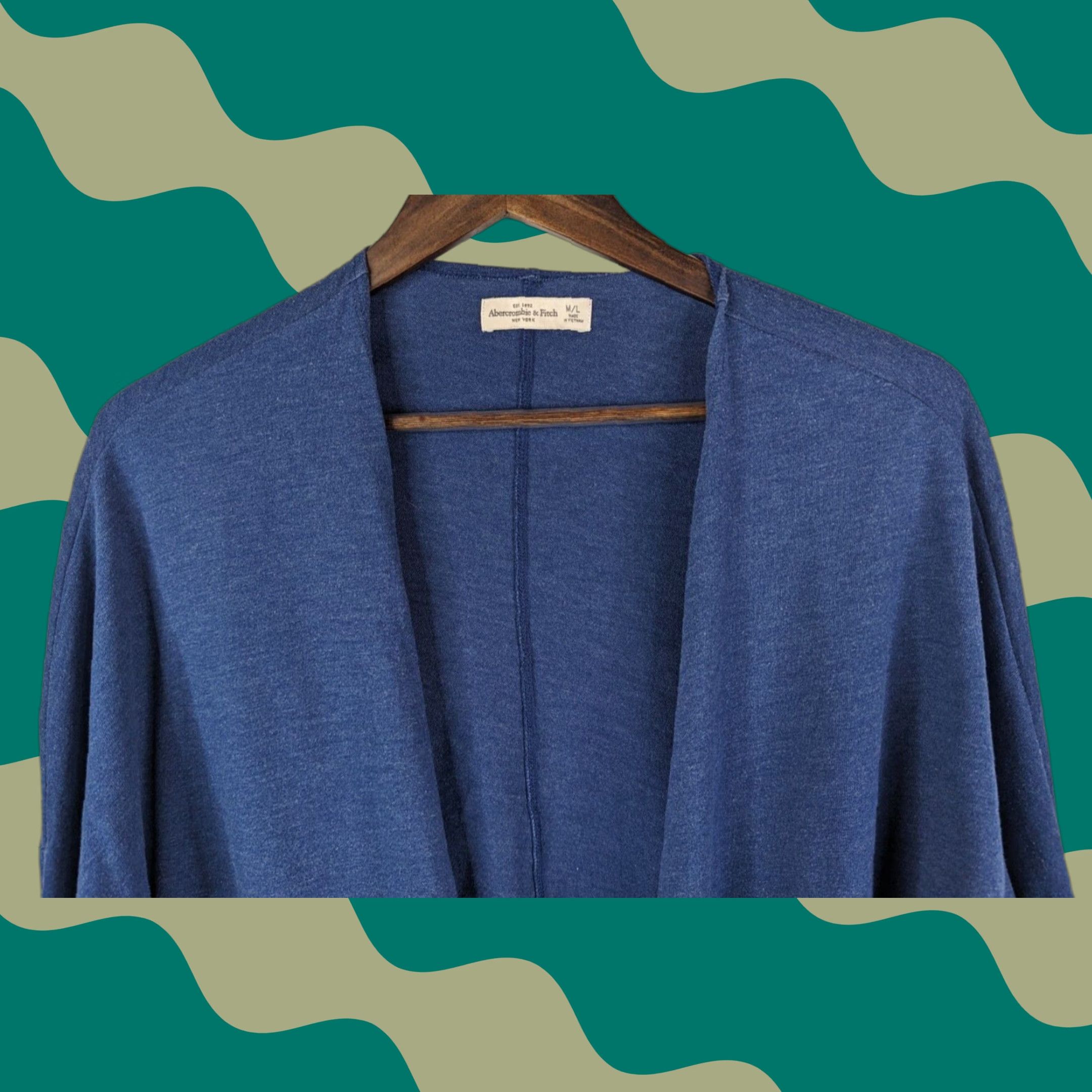 Abercrombie & Fitch Abercrombie & Fitch Cardigan Sweater Blue Long Sleeve Open Front Womens M/L Size M / US 6-8 / IT 42-44 - 1 Thumbnail