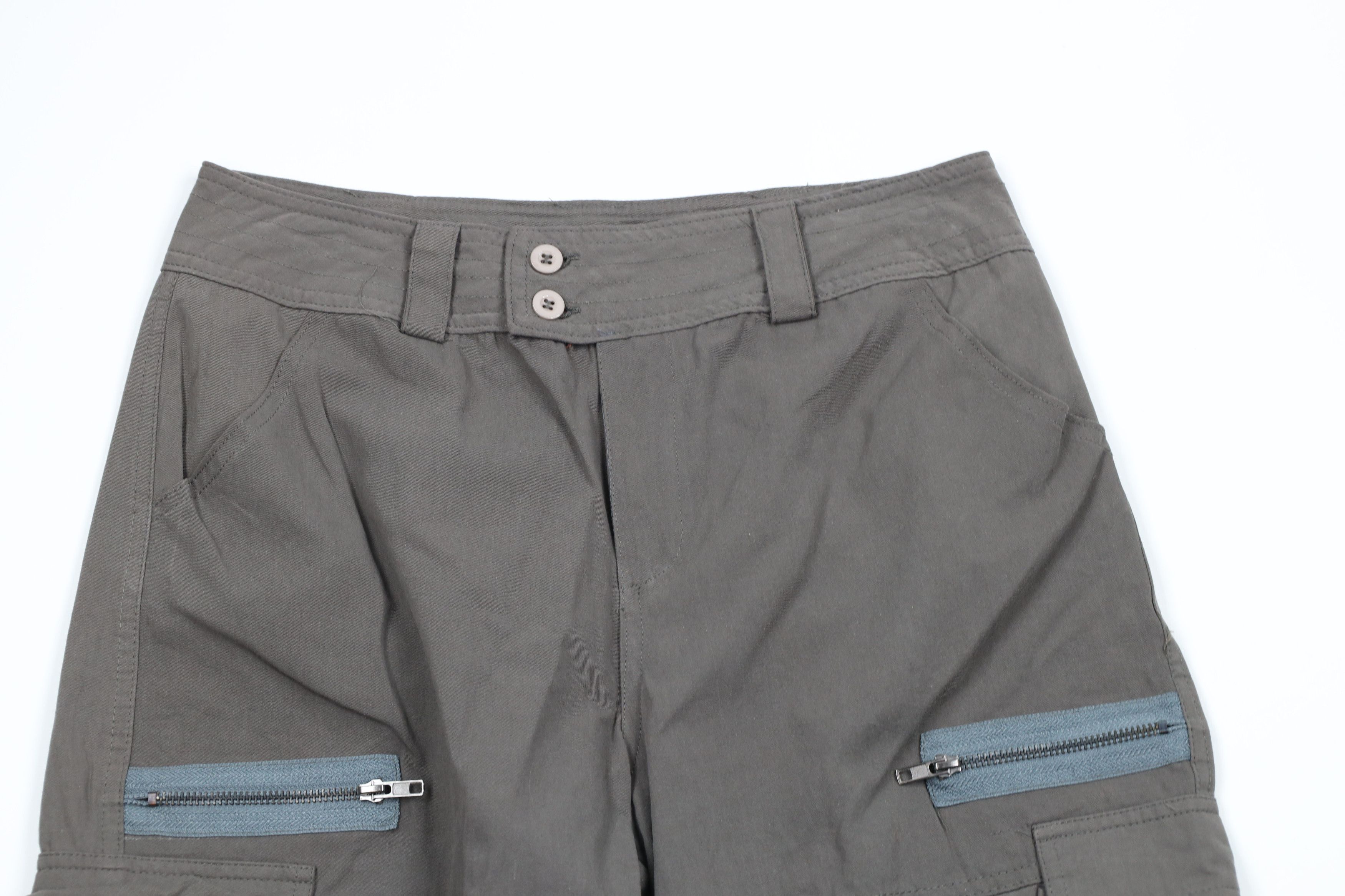 Vintage Vintage 90s Streetwear Baggy Strap Goth Cargo Pants Gray Size 29" - 2 Thumbnail