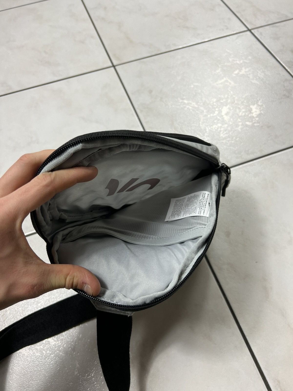 Nike Nike air max crossbody bubble bag swoosh rare streetwear Size ONE SIZE - 9 Thumbnail