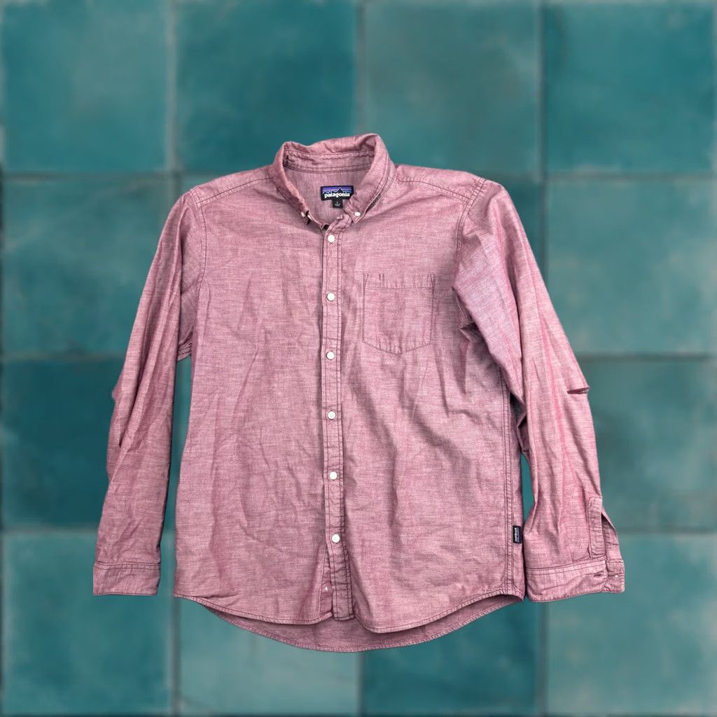 Patagonia Patagonia Shirt Mens Large Pink Chambray Long Sleeve Button-Front Casual Outdoor Size US L / EU 52-54 / 3 - 1 Thumbnail
