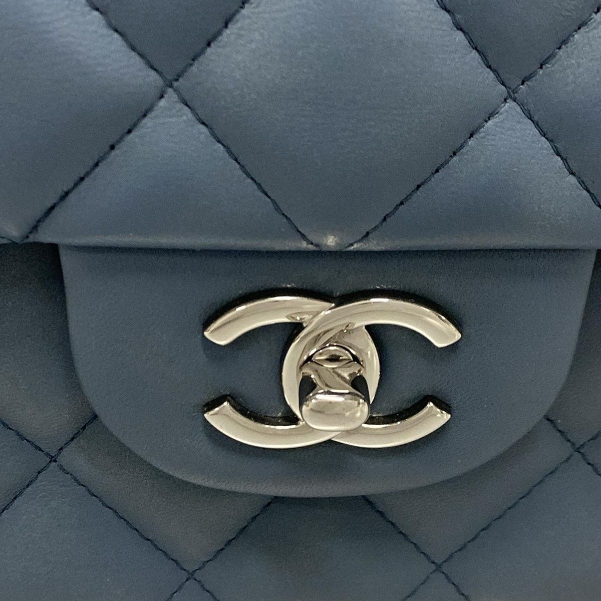 Chanel CHANEL Large Matelasse Shoulder Bag A58600 Size ONE SIZE - 16 Thumbnail