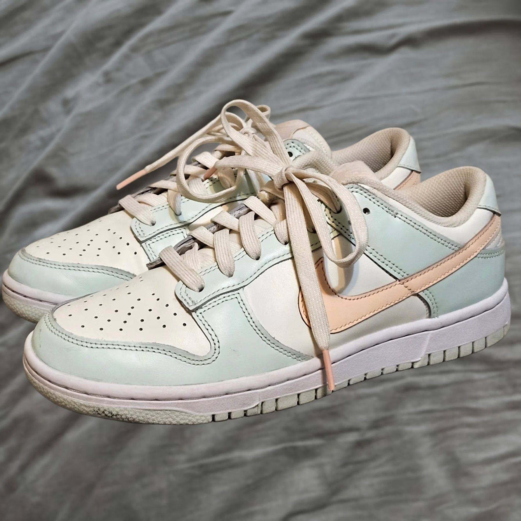 Nike Nike Women's 8.5 Dunk Low Barely Green Crimson DD1503-104 Size US 9 / IT 39 - 1 Thumbnail