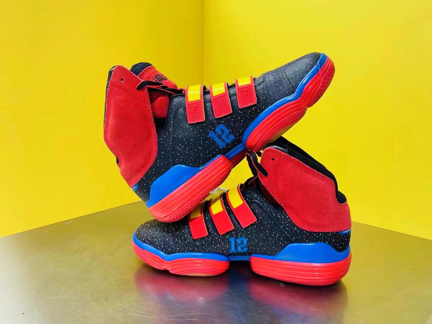 Adidas Adidas Adipure Howard Christmas "Dwight Howard" K15 Size US 11 / EU 44 - 5 Thumbnail