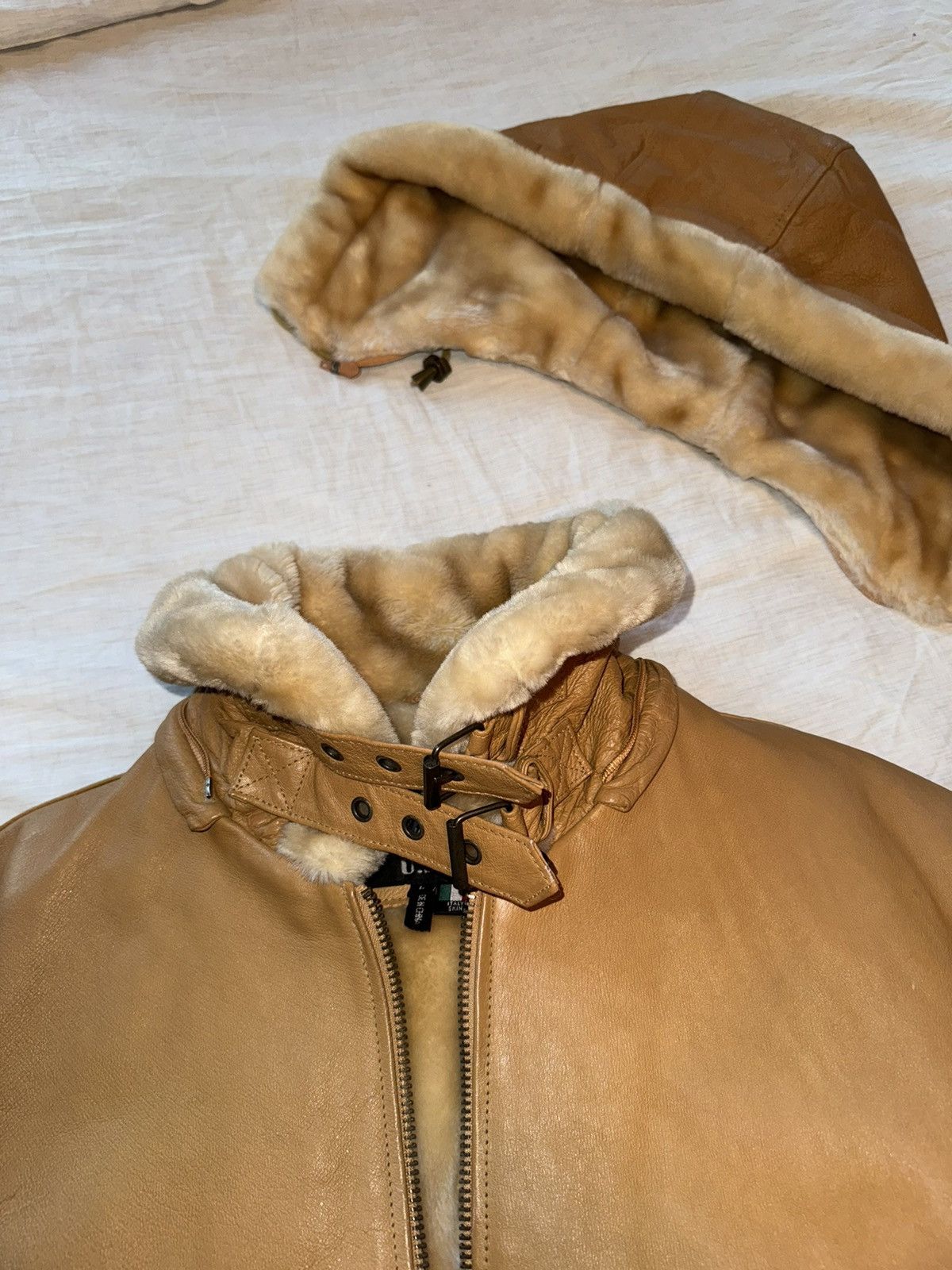 Vintage Heavy Leather Coat with Fur Lining Size US L / EU 52-54 / 3 - 7 Thumbnail