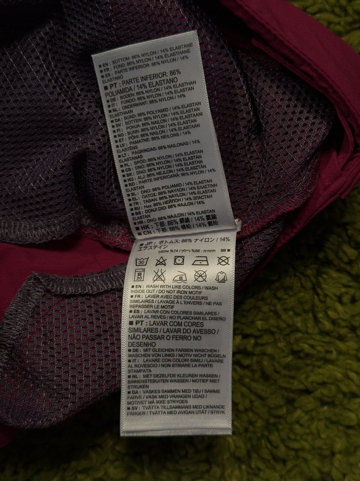 Designer × Salomon Salomon gorpcore style trekking shorts Size 30" / US 8 / IT 44 - 10 Thumbnail