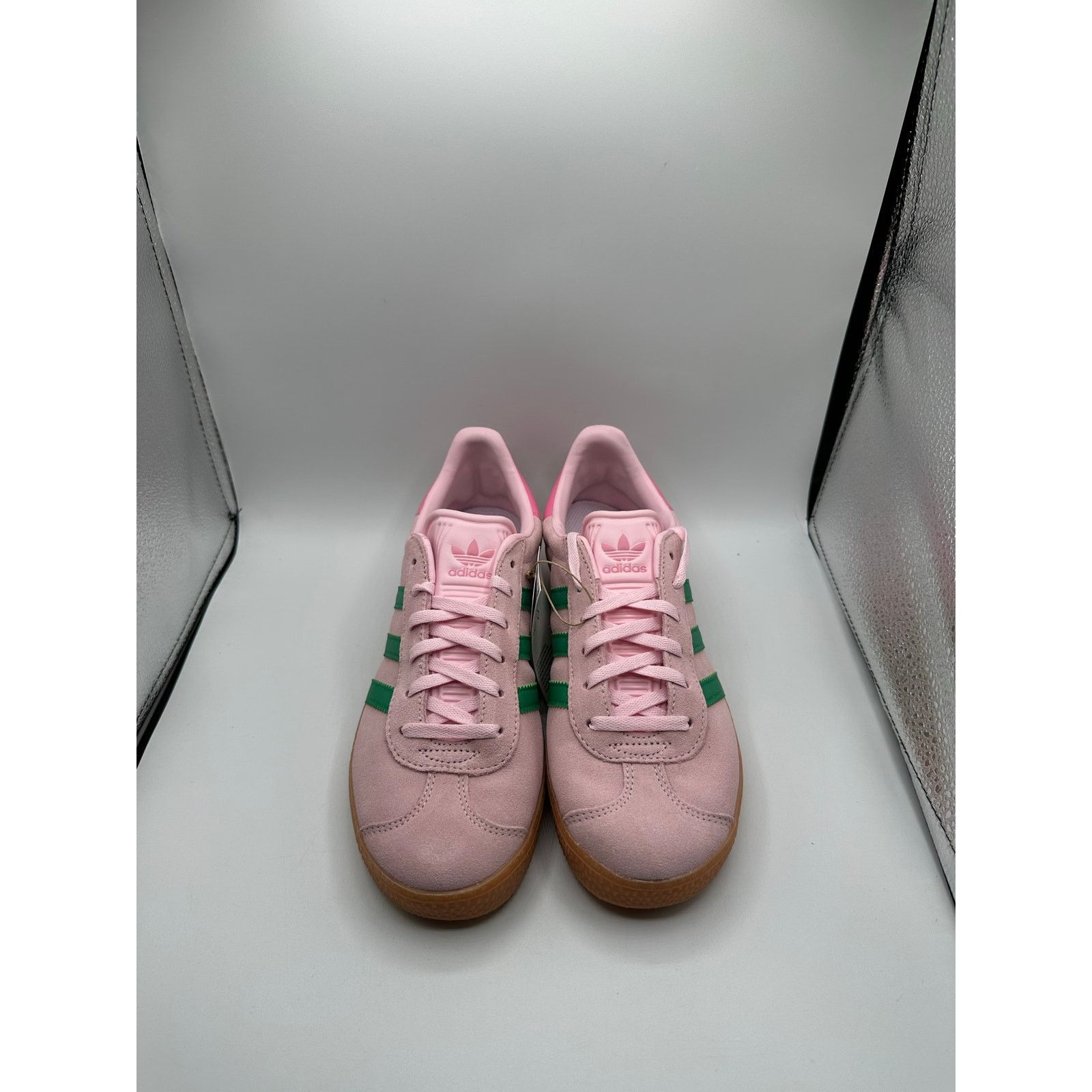 Adidas Adidas Gazelle J “Clear Pink Court Green” size 7y Size US 7 / IT 37 - 2 Thumbnail