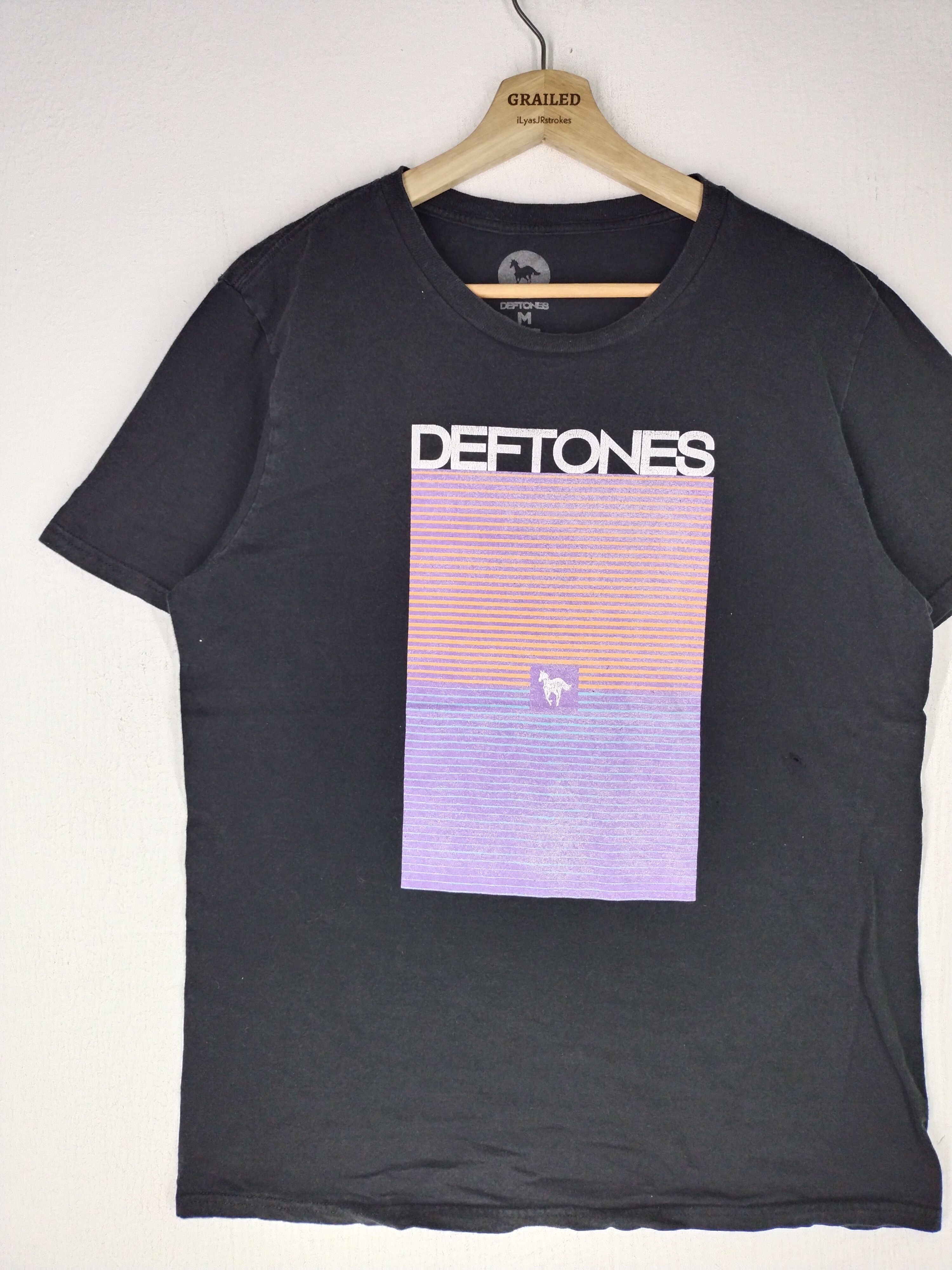 Band Tees Vintage Deftones Alternative Band Punk Rock Band Shirt Tee Size US M / EU 48-50 / 2 - 4 Thumbnail