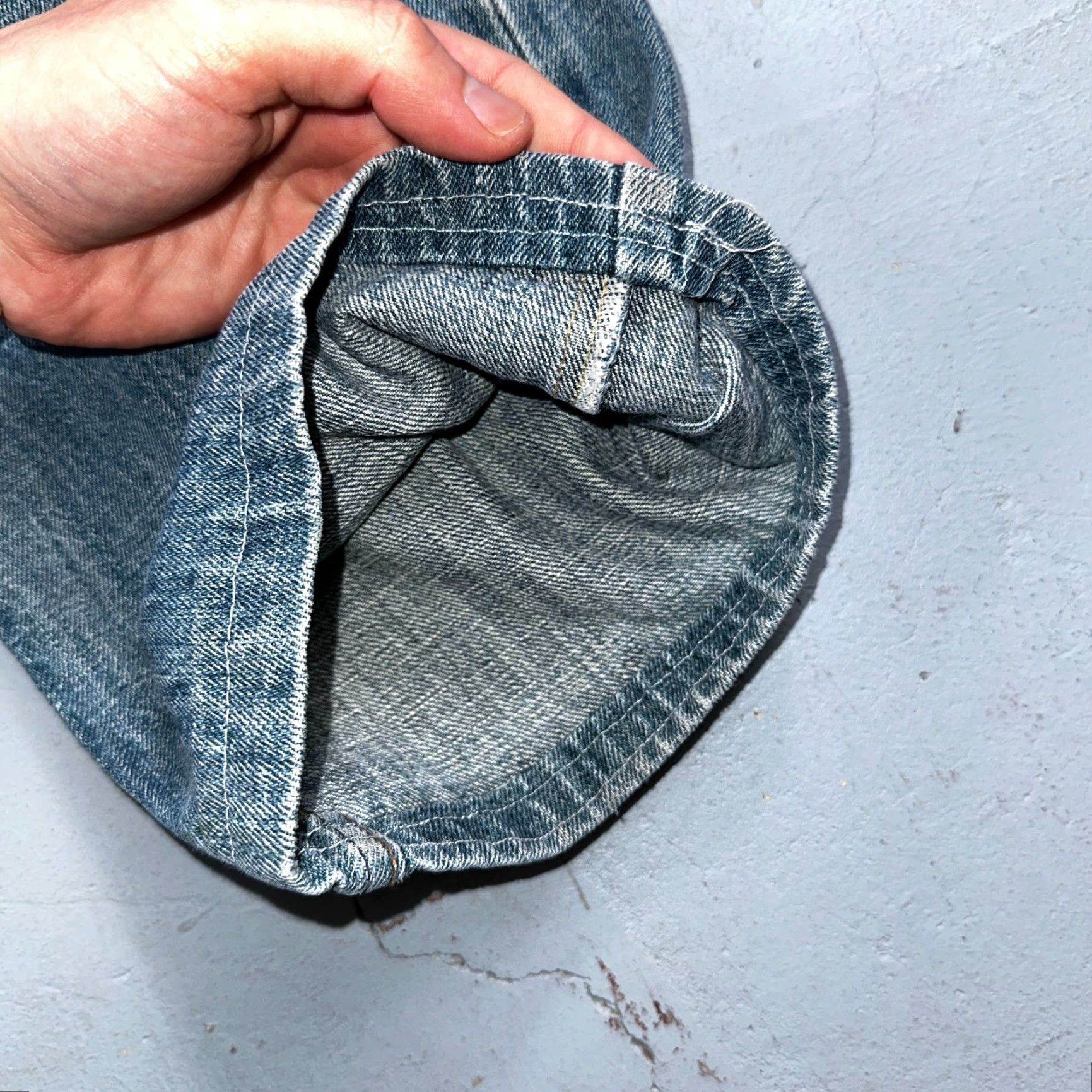 Levi's Levi's 501 Jeans Vintage 90s Straight Men Blue Denim 38x29 Regular Mid Rise Button Closure MENS Size US 38 / EU 54 - 4 Thumbnail