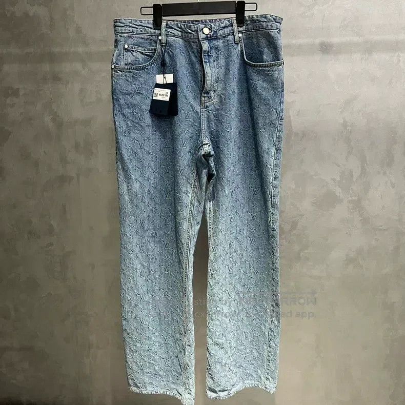 Louis Vuitton Louis Vuitton Blue jacquard skate jeans Size US 34 / EU 50 - 1 Thumbnail