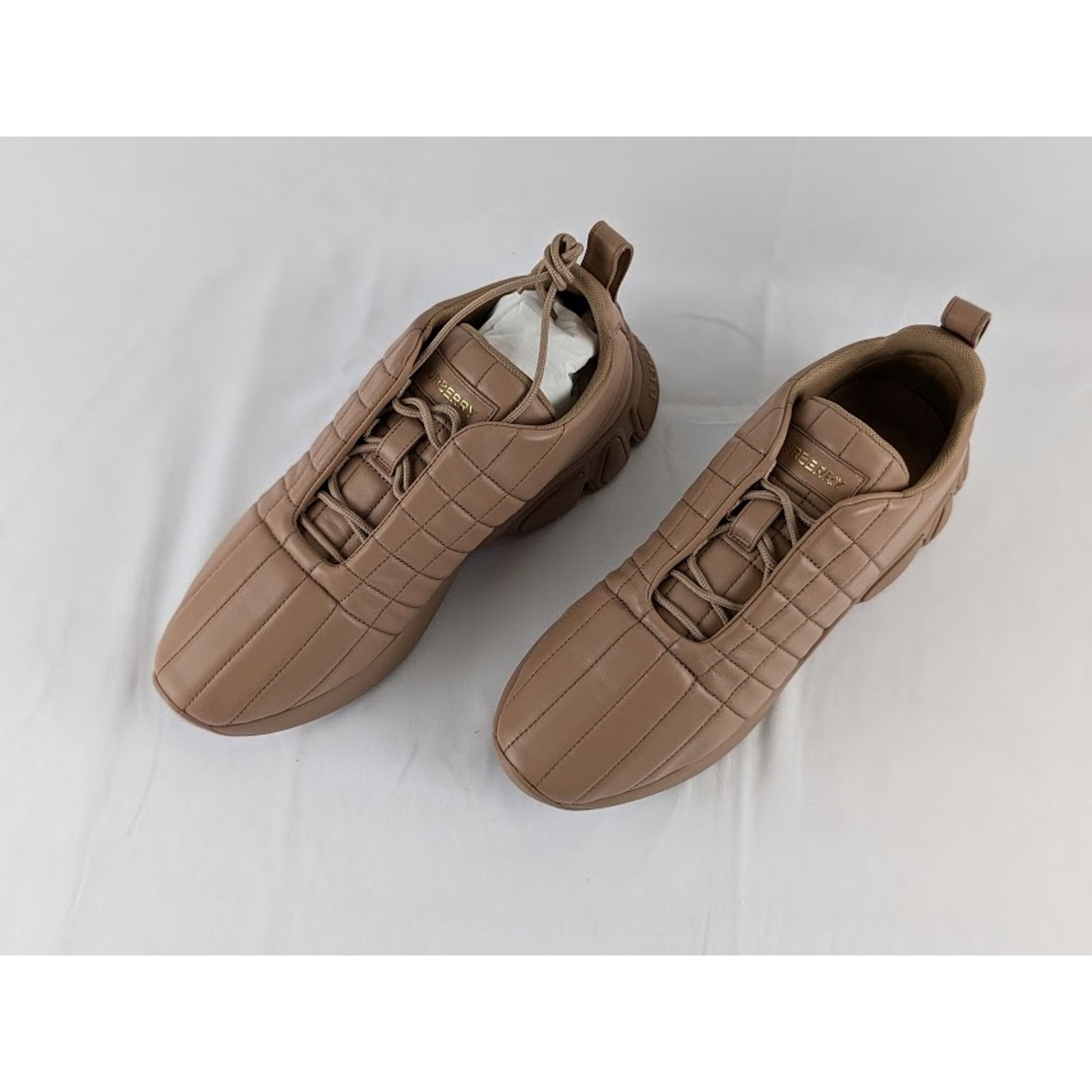 Burberry o1rshd1 Low Top Sneaker on Rubber Sole in Dark Biscuit Size US 10 / EU 43 - 9 Thumbnail