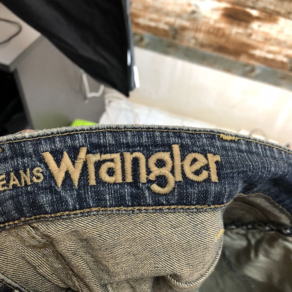 Wrangler Wrangler Blue vintage ripped Distressed Denim Pants #A2381 Size US 36 / EU 52 - 22 Thumbnail