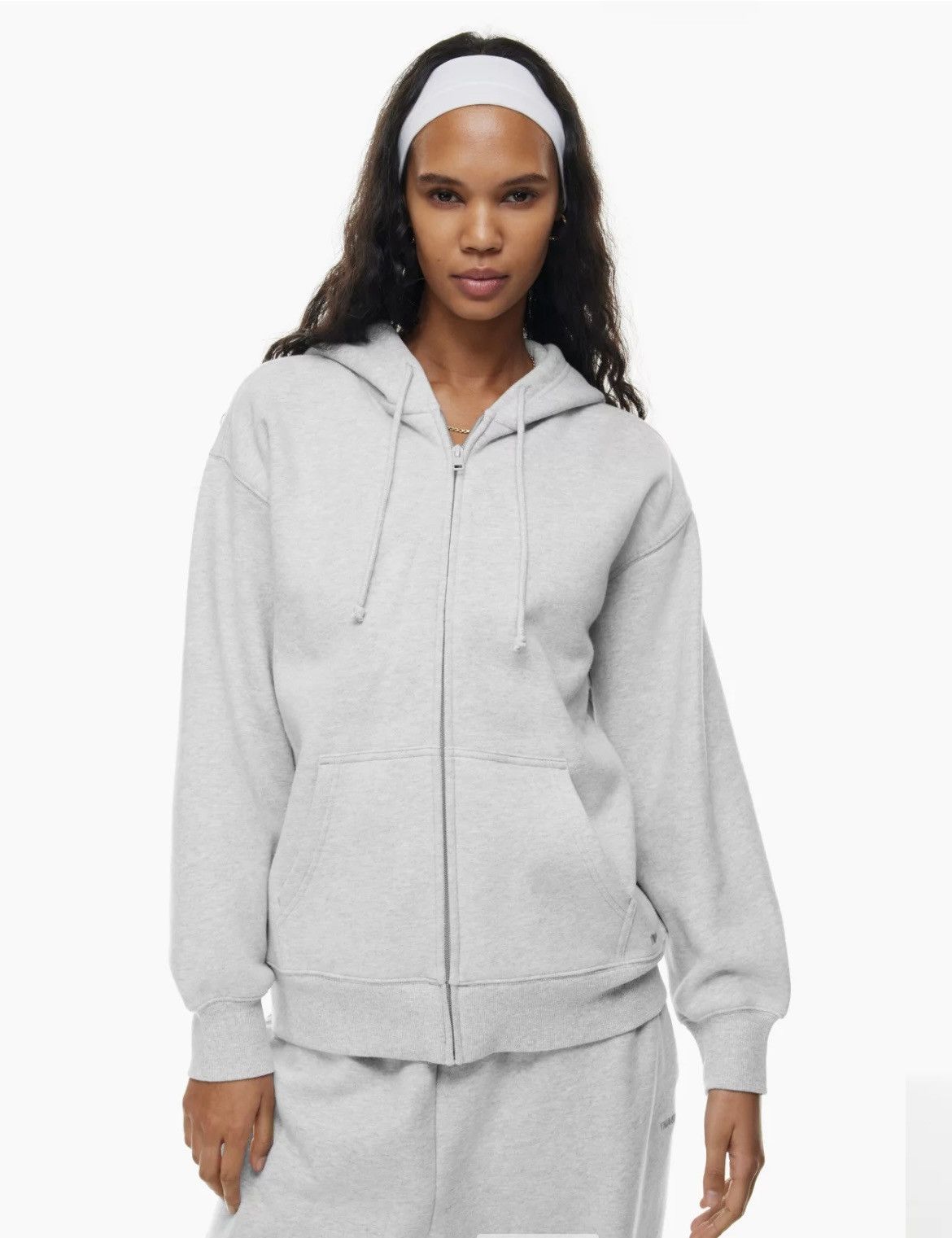 Aritzia Zip Up: Your Cozy Style Companion For Every Day
