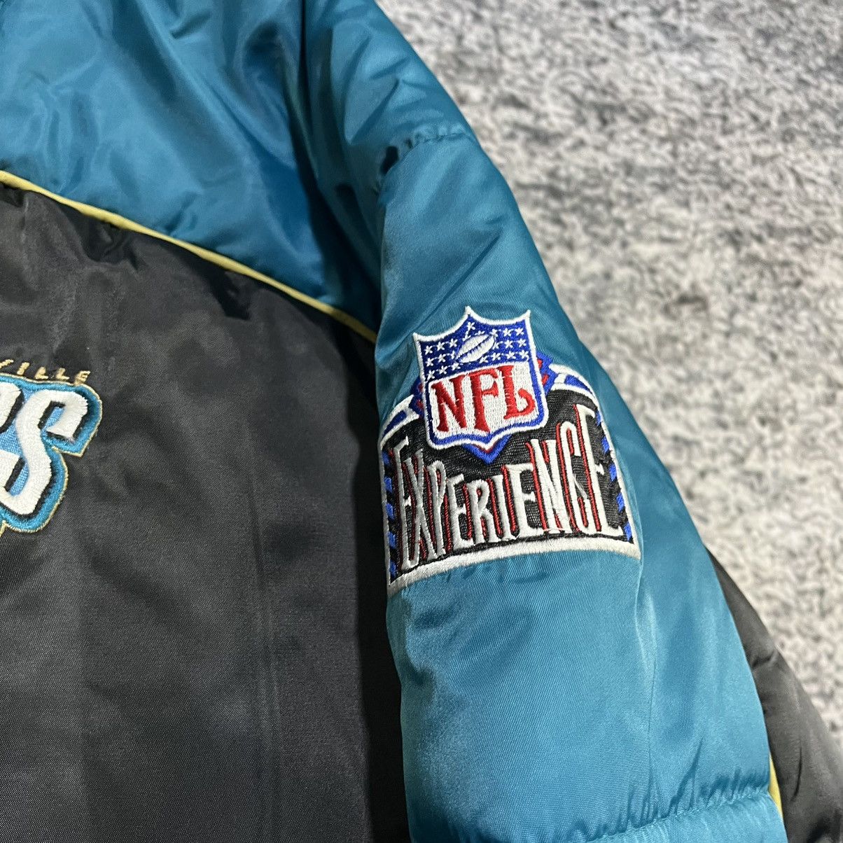 Pro Player VINTAGE 90s JACKSONVILLE JAGUARS PRO PLAYER PUFFER JACKET Size US L / EU 52-54 / 3 - 5 Thumbnail