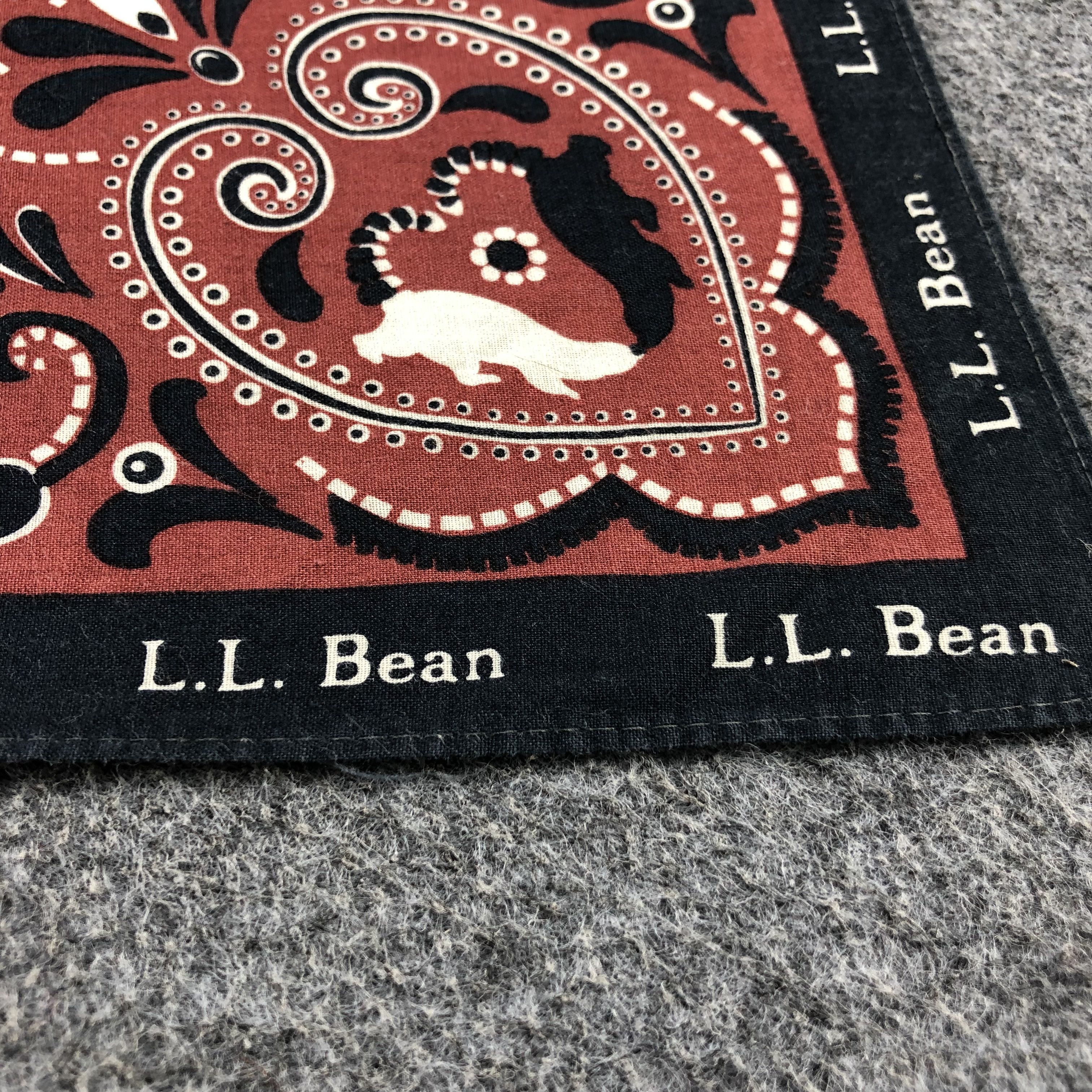 L.L. Bean L.L. Bean Paisley Handkerchief Neckerchief Bandana H1436 Size ONE SIZE - 3 Thumbnail