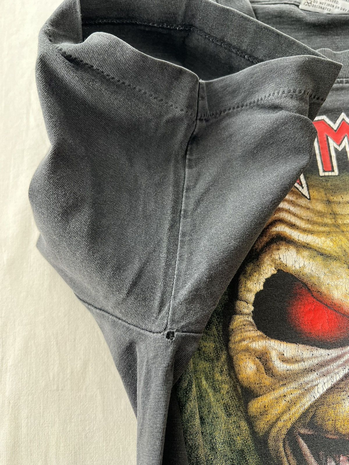 Band Tees Vintage 90s Iron Maiden Best of the Beast Black T-shirt Size US L / EU 52-54 / 3 - 9 Thumbnail
