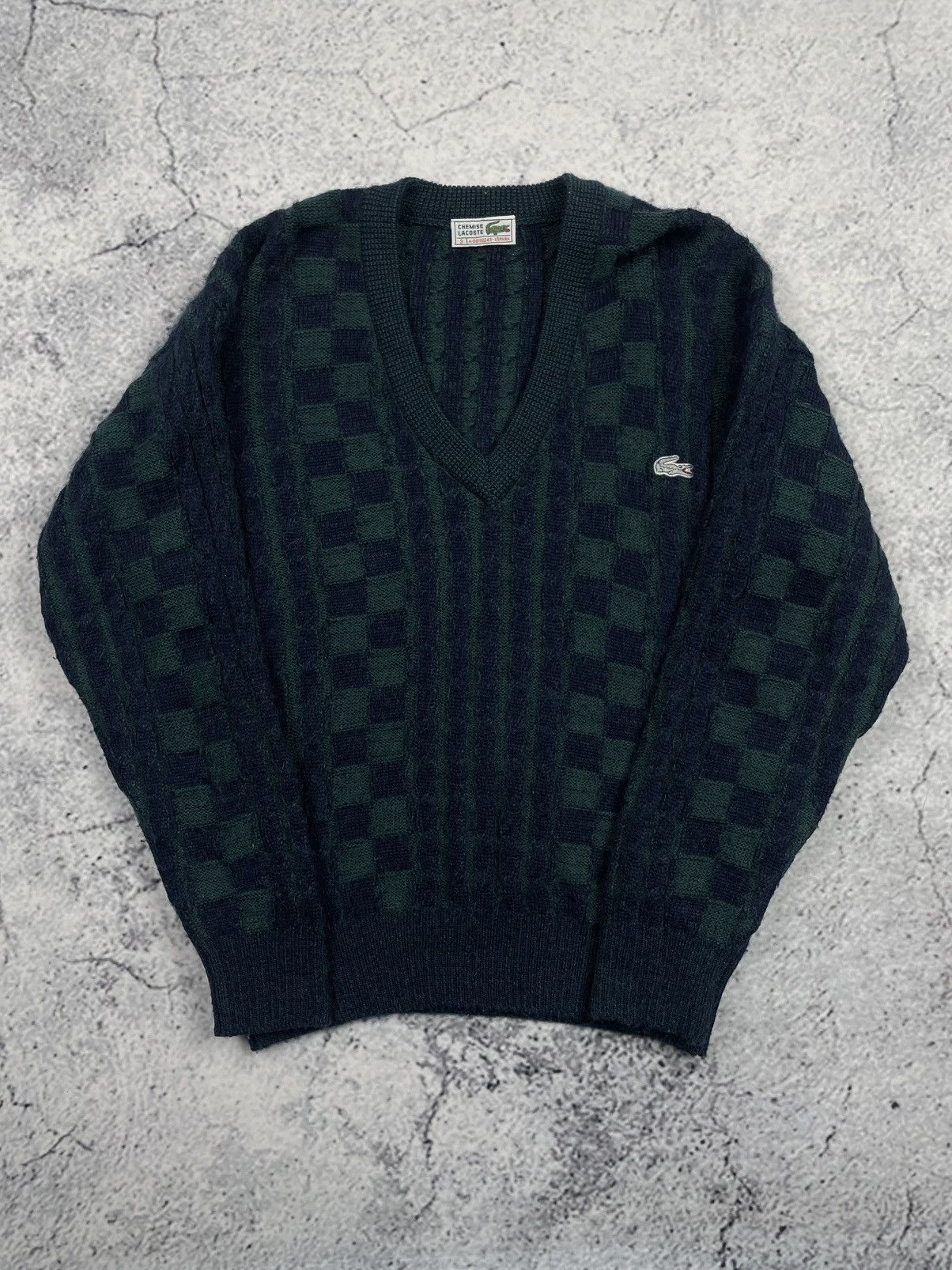 Lacoste Vintage 90s Lacoste S V-Neck Sweater – Cozy, Checked Size US S / EU 44-46 / 1 - 1 Thumbnail