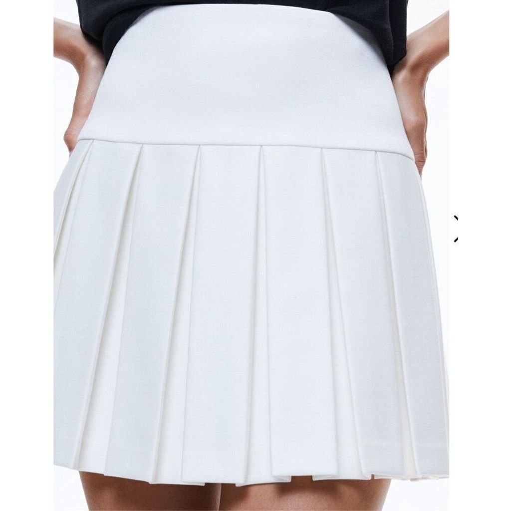 Alice + Olivia ALICE AND OLIVIA White Pleated MINI SKIRT 12 Size 34" / US 12 / IT 48 - 1 Thumbnail
