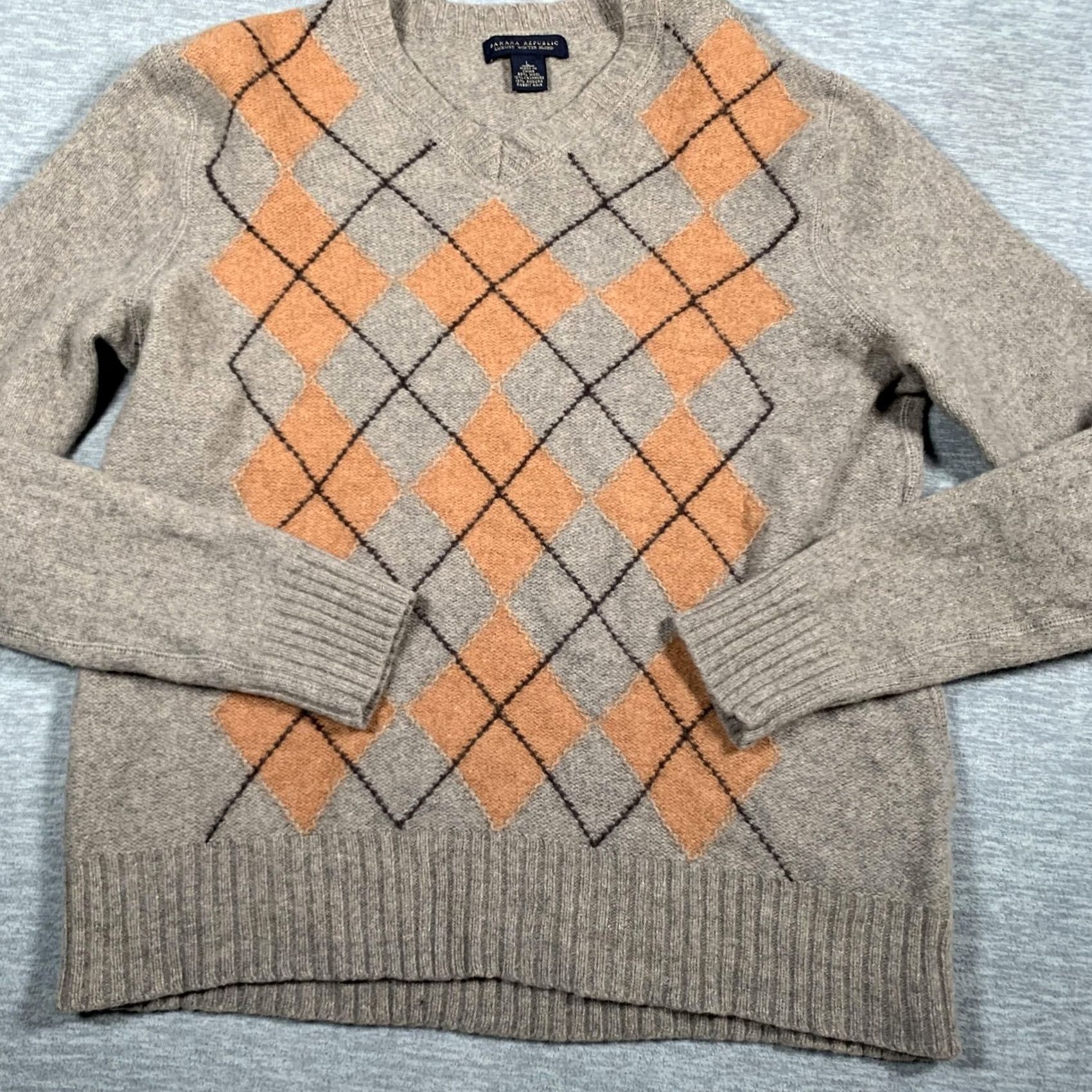 Banana Republic Banana Republic Sweater Mens Large Gray Orange Argyle Wool Blend Pullover Size US L / EU 52-54 / 3 - 3 Thumbnail