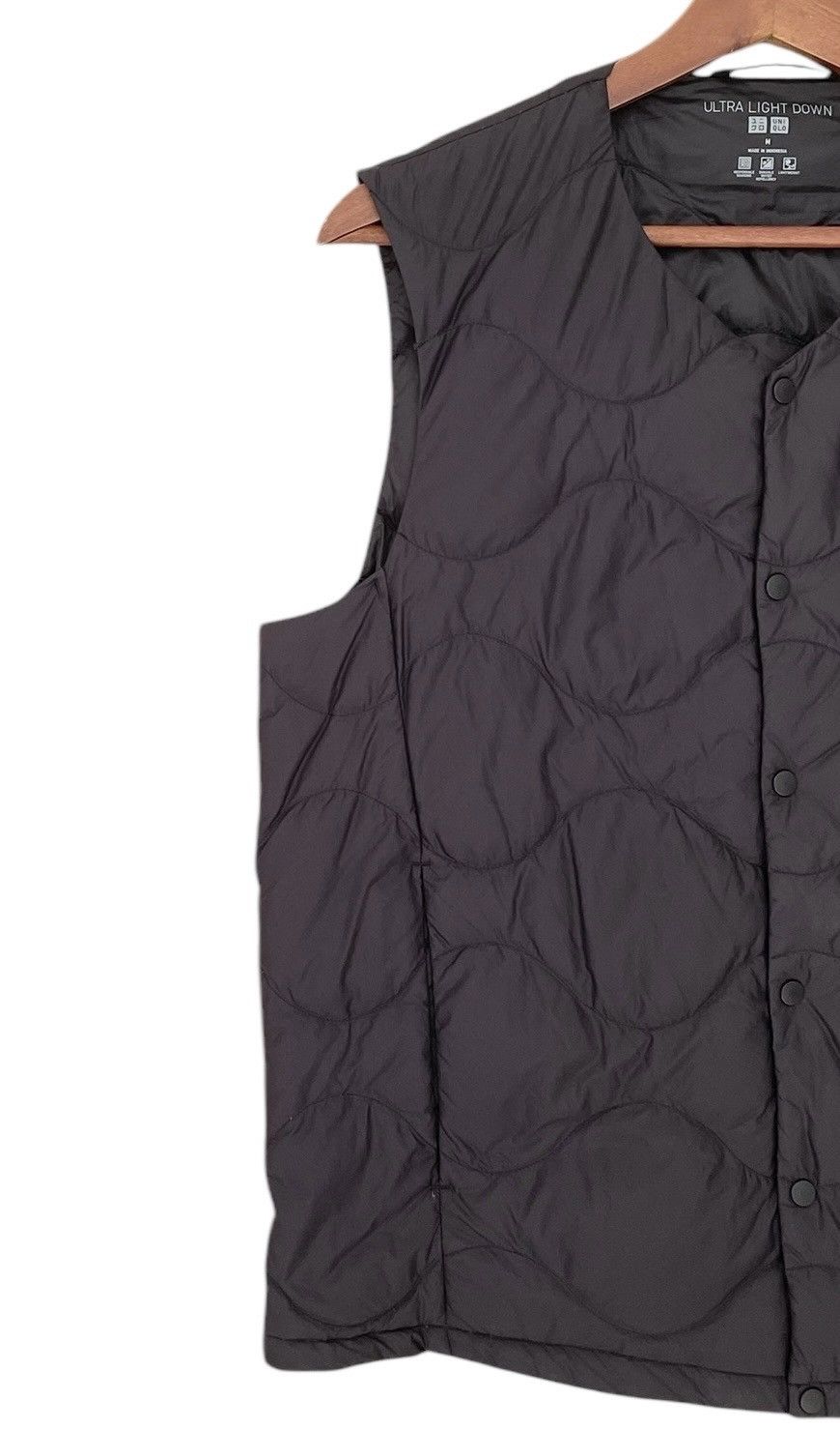 Japanese Brand × Uniqlo Japanese Brand Uniqlo Sleveless Puffer 2000s Size US M / EU 48-50 / 2 - 3 Thumbnail