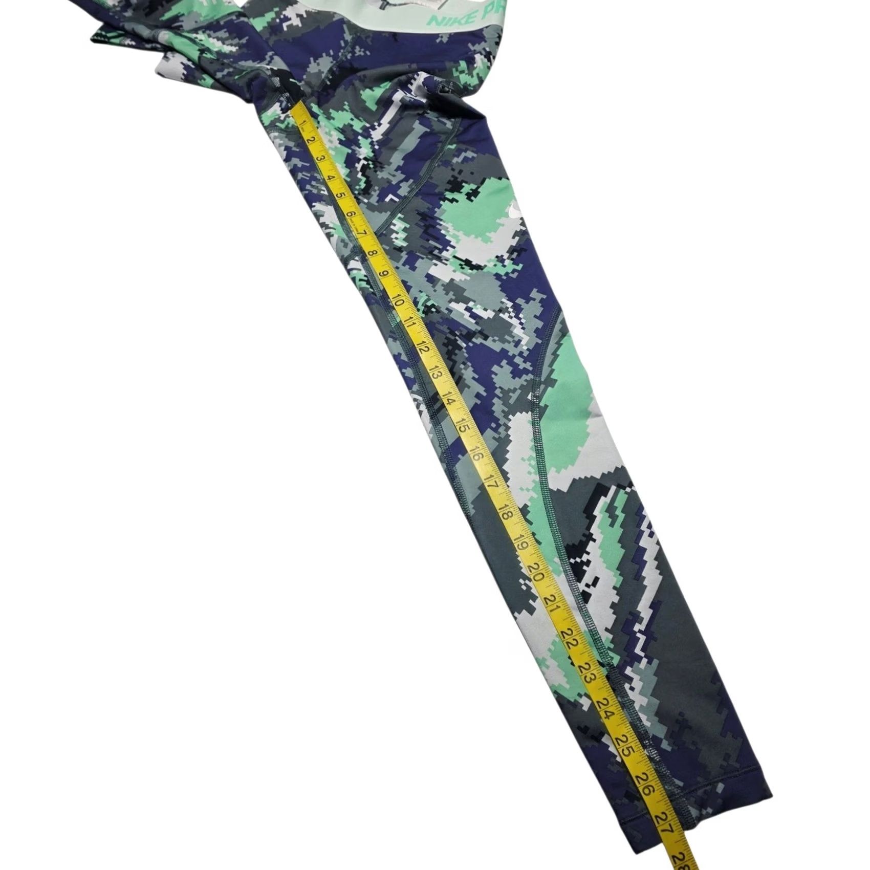 Nike Nike Pro Hyperwarm Leggings 811092-508 Digital Print Training Women XS Geometric Pattern Activewear Compression Pull On Skinny Multi-Color1 Size 26" / US 2 / IT 38 - 5 Thumbnail