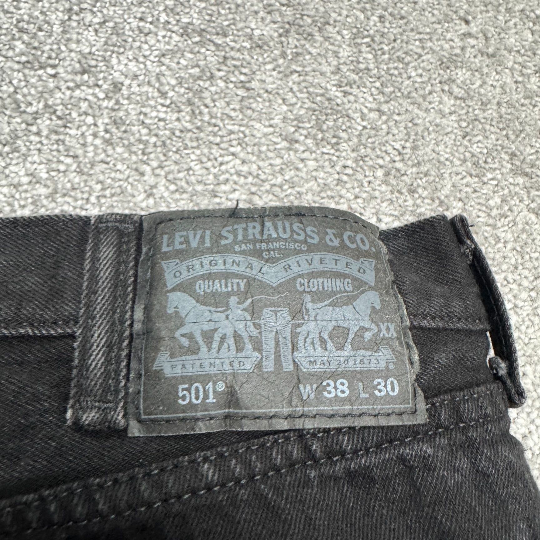 Levi's Levi's 501 Straight Jeans Mens 38x30 Black Cotton Denim Button Fly Casual Streetwear Regular 5-Pocket Size US 38 / EU 54 - 7 Thumbnail