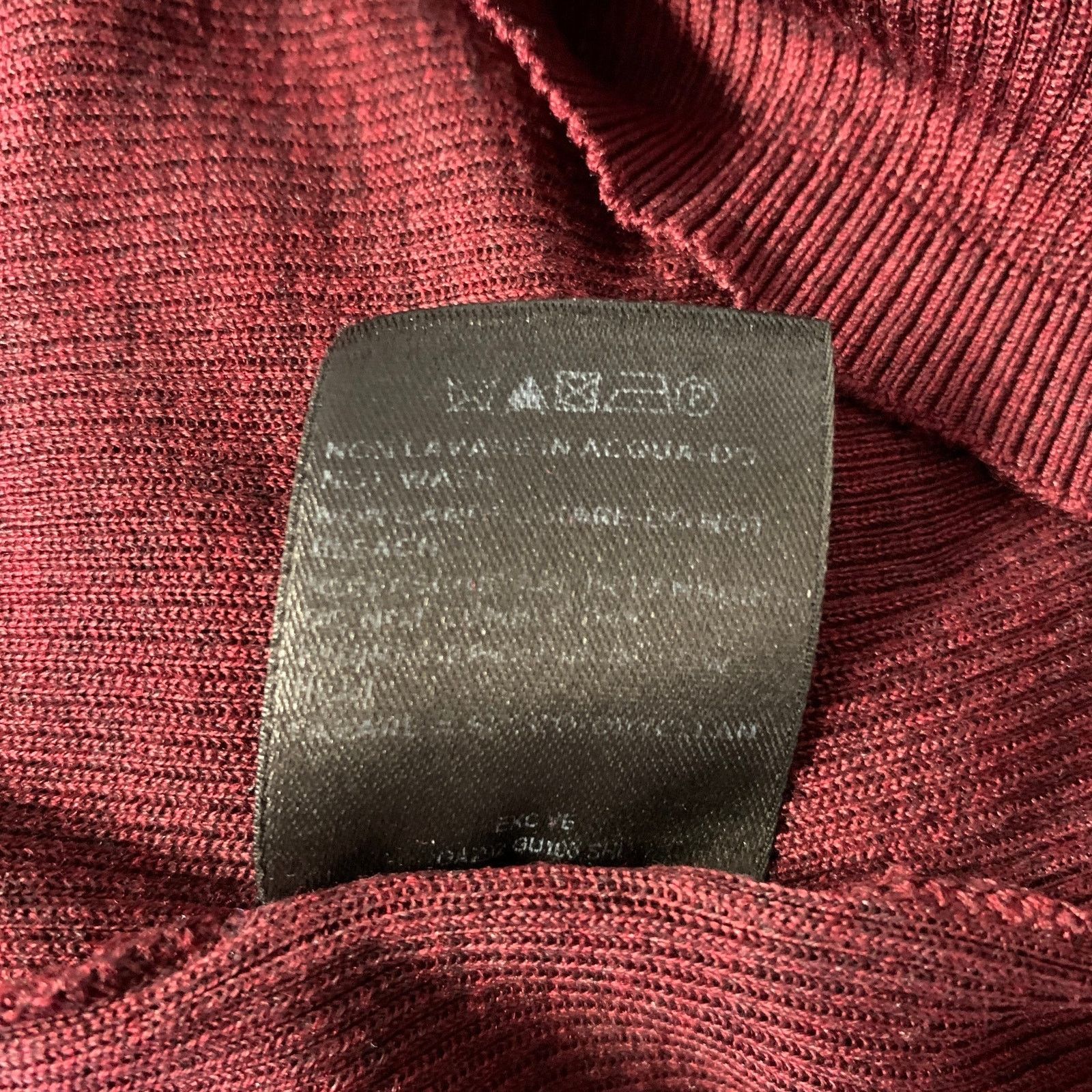 Gucci GUCCI Size XL Burgundy Ribbed Knit Silk V-Neck Pullover Size US XL / EU 56 / 4 - 7 Thumbnail