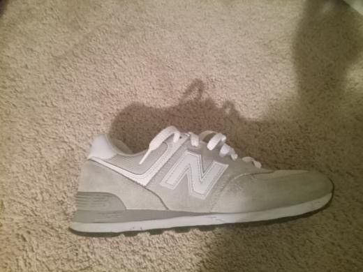 New Balance New Balance 574 Grey/White Size US 9.5 / EU 42-43 - 1 Thumbnail